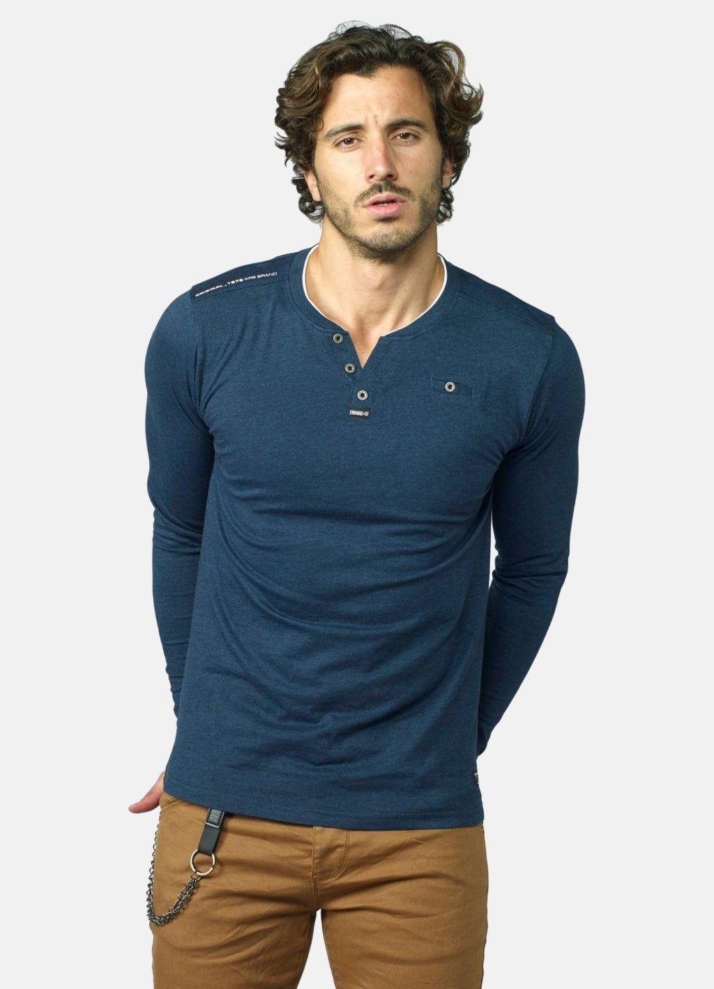 Camiseta Manga Larga Hombre Cuello Panadero Estampada – Koroshi 2021ML11