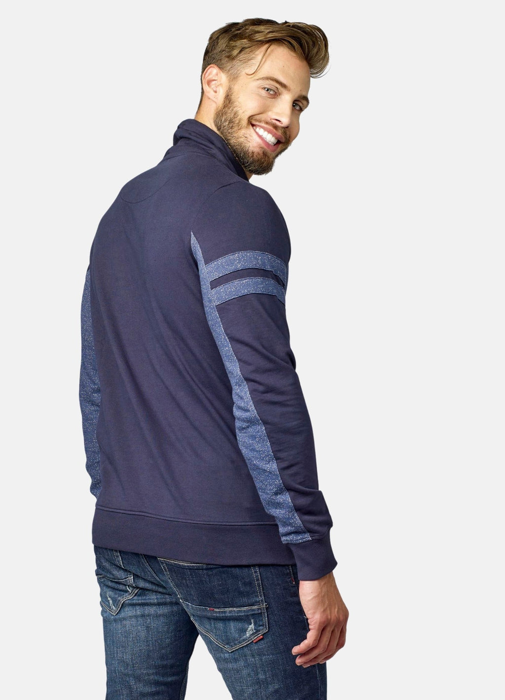Sudadera Cuello Alto Hombre Estampado Texto – Koroshi 2021SU06