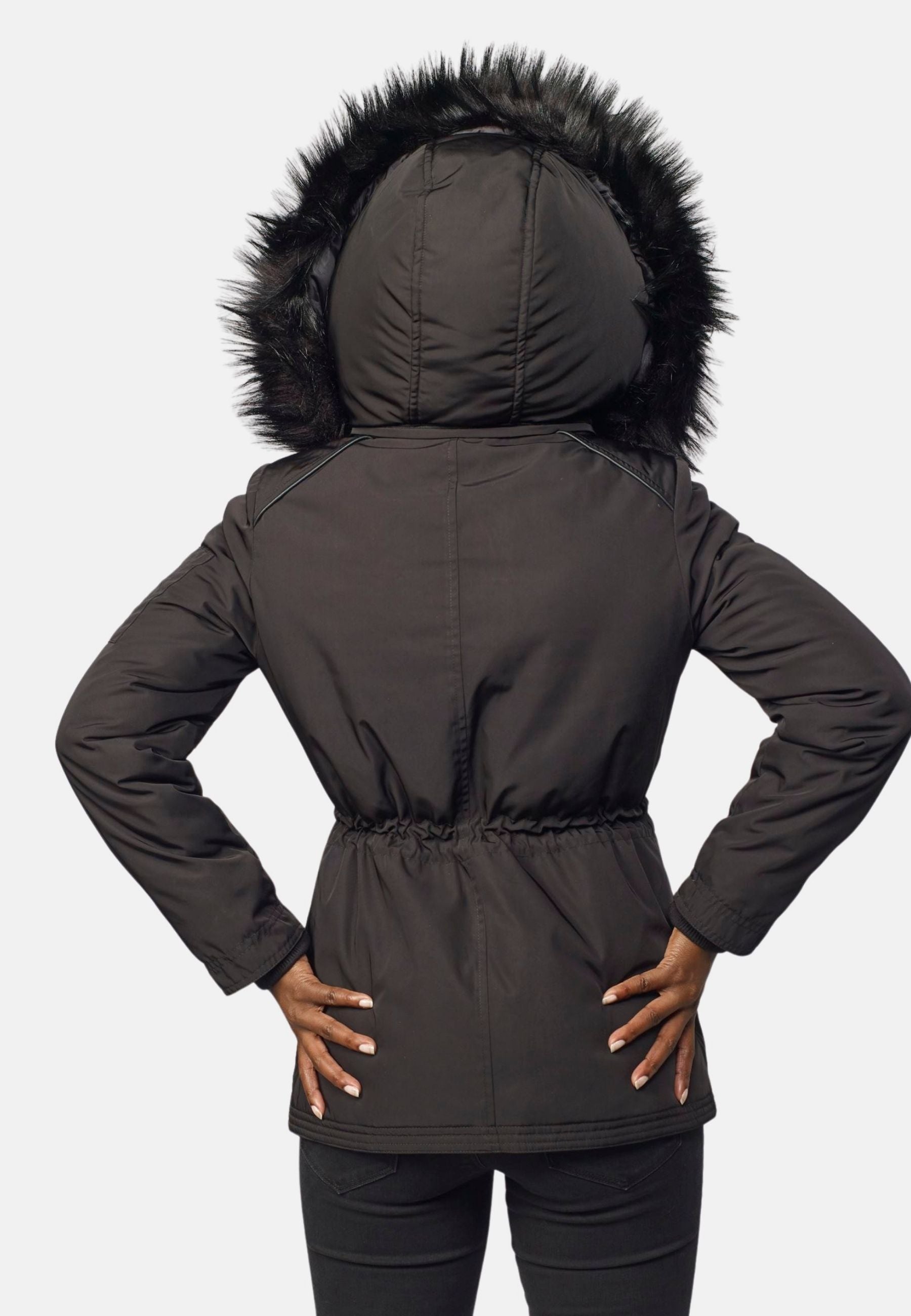 Chaqueta Parka Corta Acolchada Mujer con Capucha de Pelo – Koroshi 2022JA57