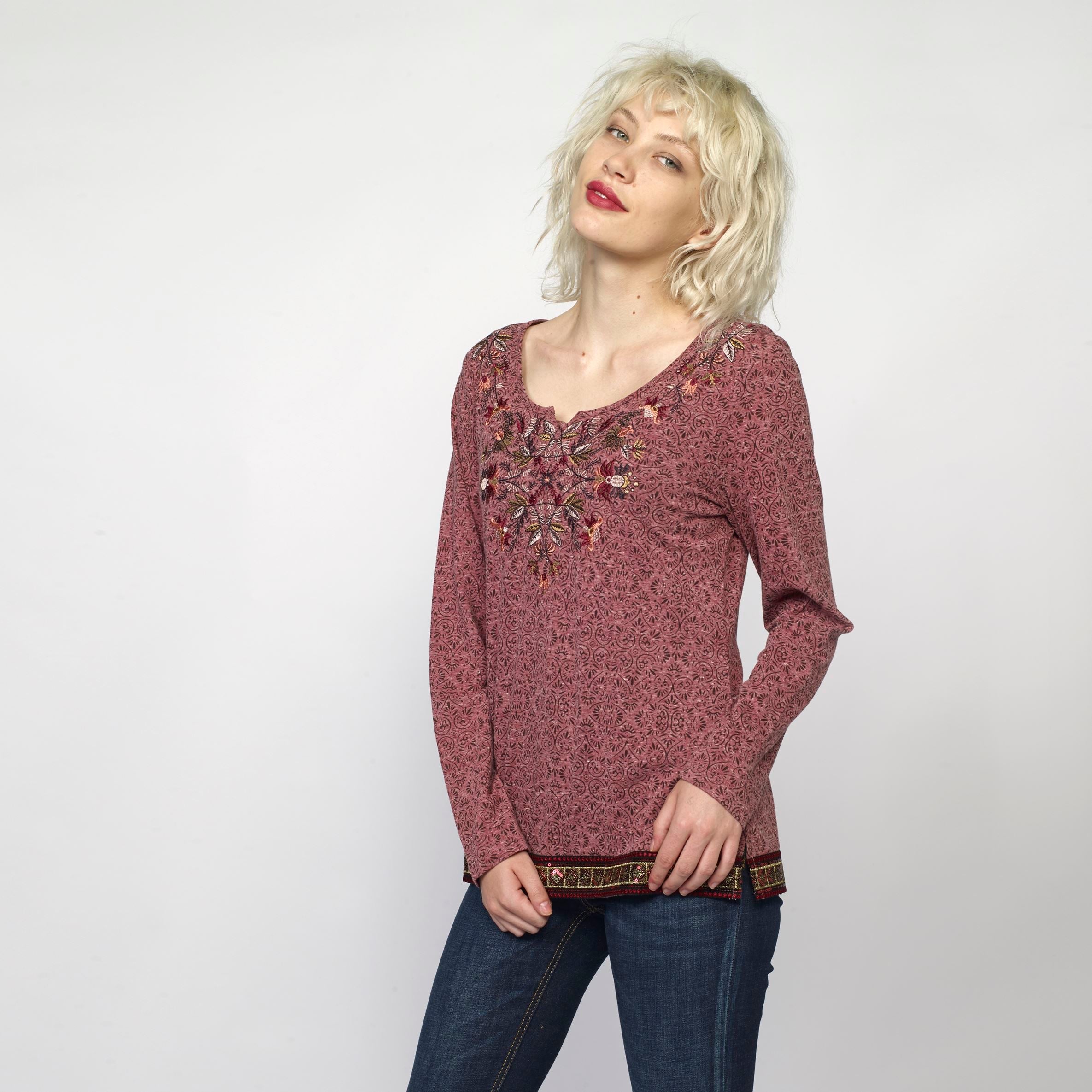 Camiseta Manga Larga Mujer Bordado Floral y Lurex – Koroshi 2022ML22