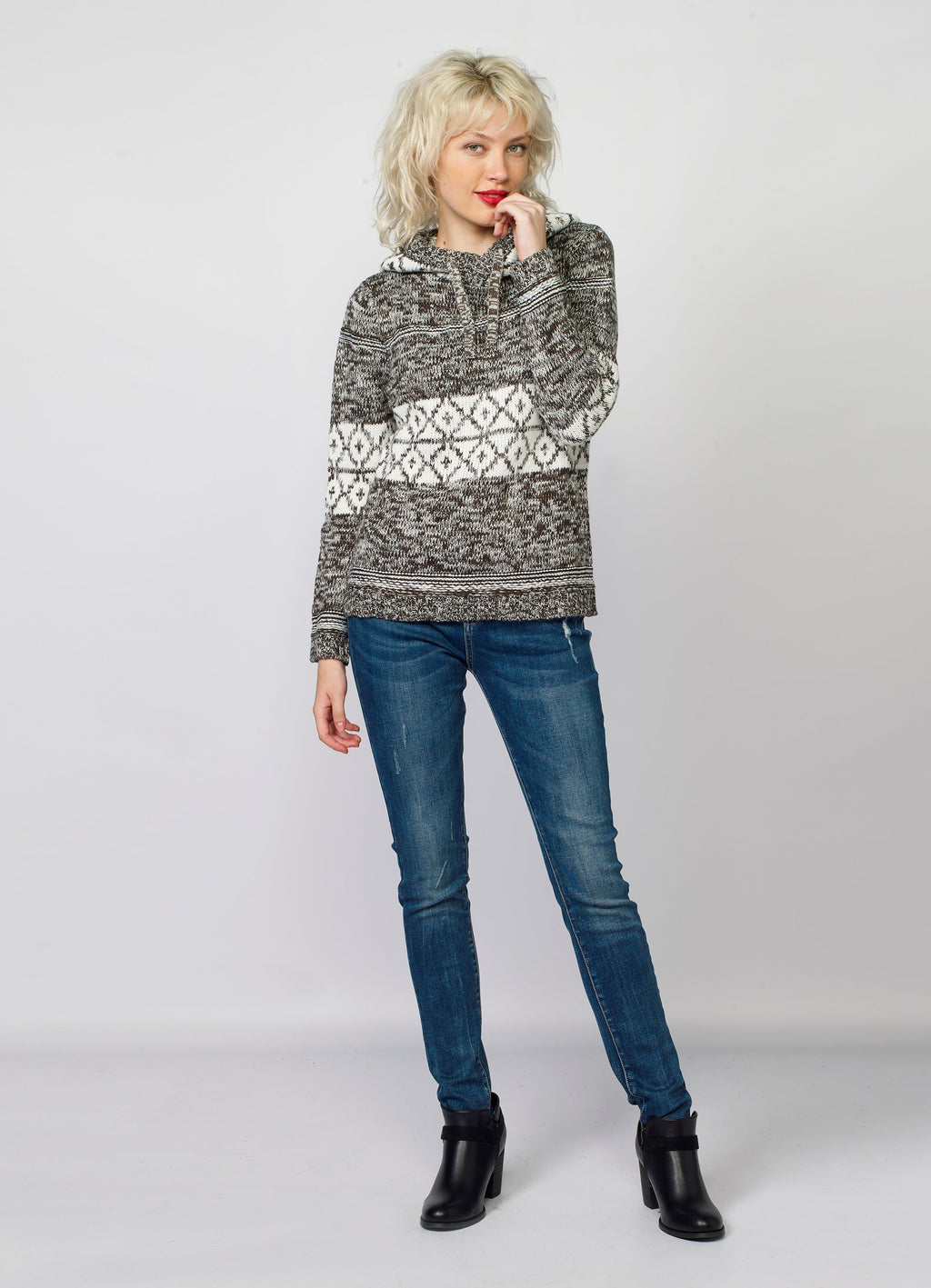 Jersey de Punto Mujer Jacquard Geométrico con Capucha – Koroshi 2022TR05