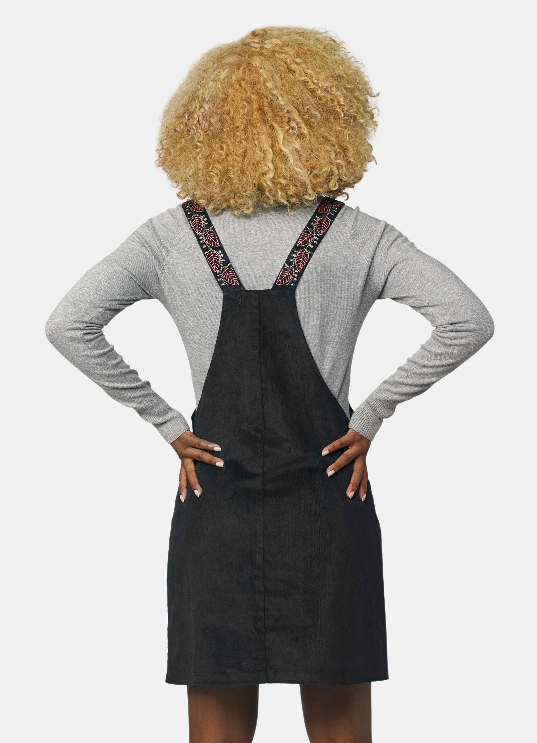 Pichi Micropana con Bolsillos Bordados Mujer – Koroshi Negro
