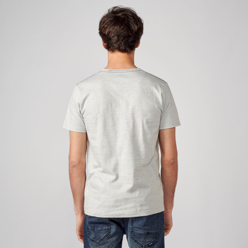 Camiseta Manga Corta Hombre Estampado Gráfico – Koroshi 2111MC28