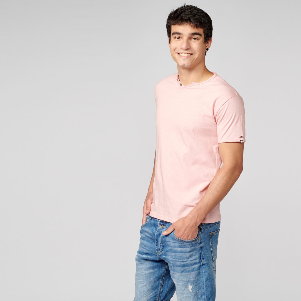 Camiseta Manga Corta Hombre Cuello con Abertura – Koroshi 2111MC62