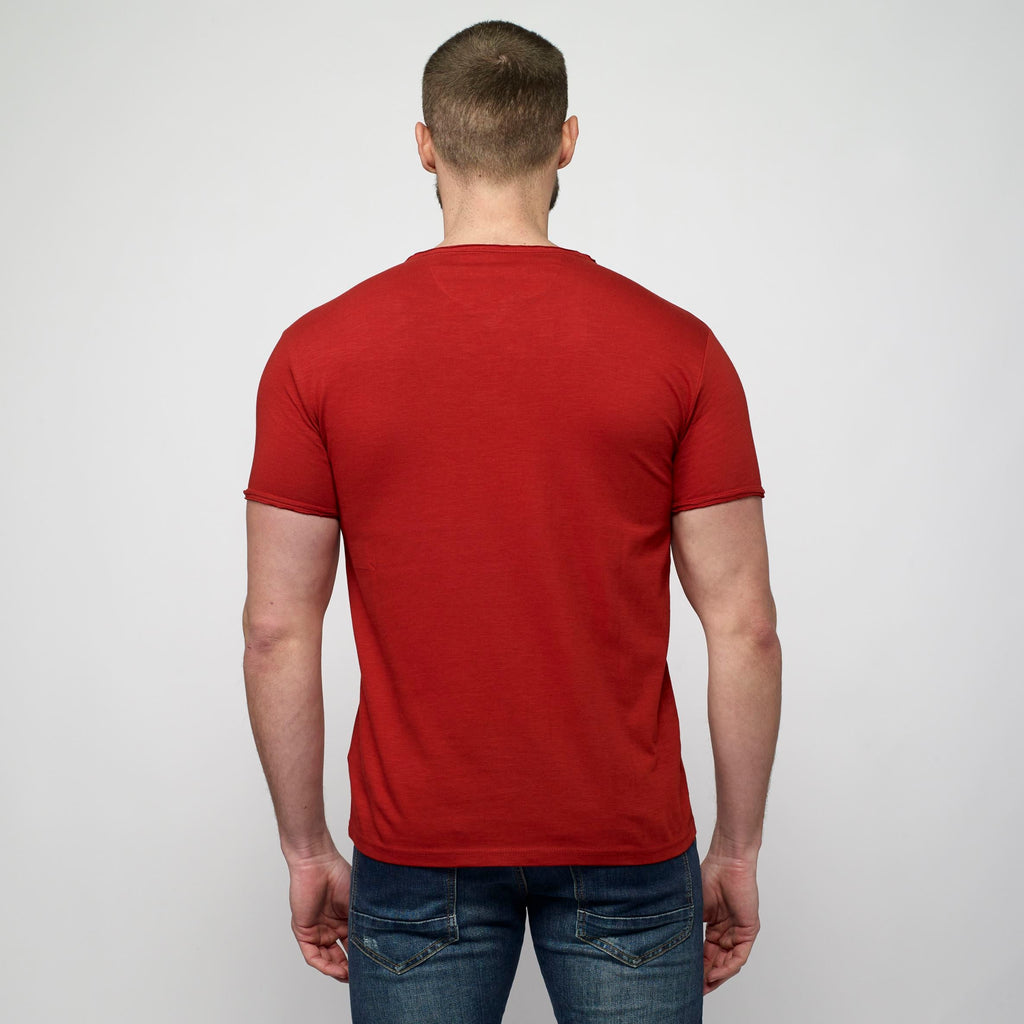 Camiseta Manga Corta Hombre Cuello con Abertura – Koroshi 2111MC62