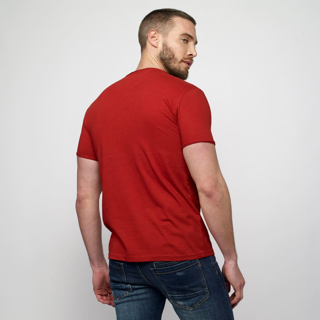 Camiseta Manga Corta Hombre Cuello con Abertura – Koroshi 2111MC62