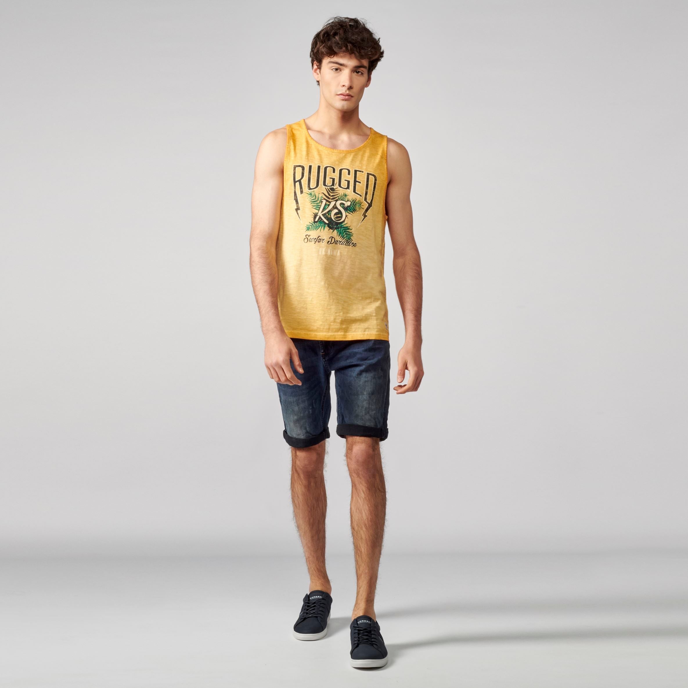 Camiseta Tirantes Hombre Degradado Texto en Relieve – Koroshi 2111MS04