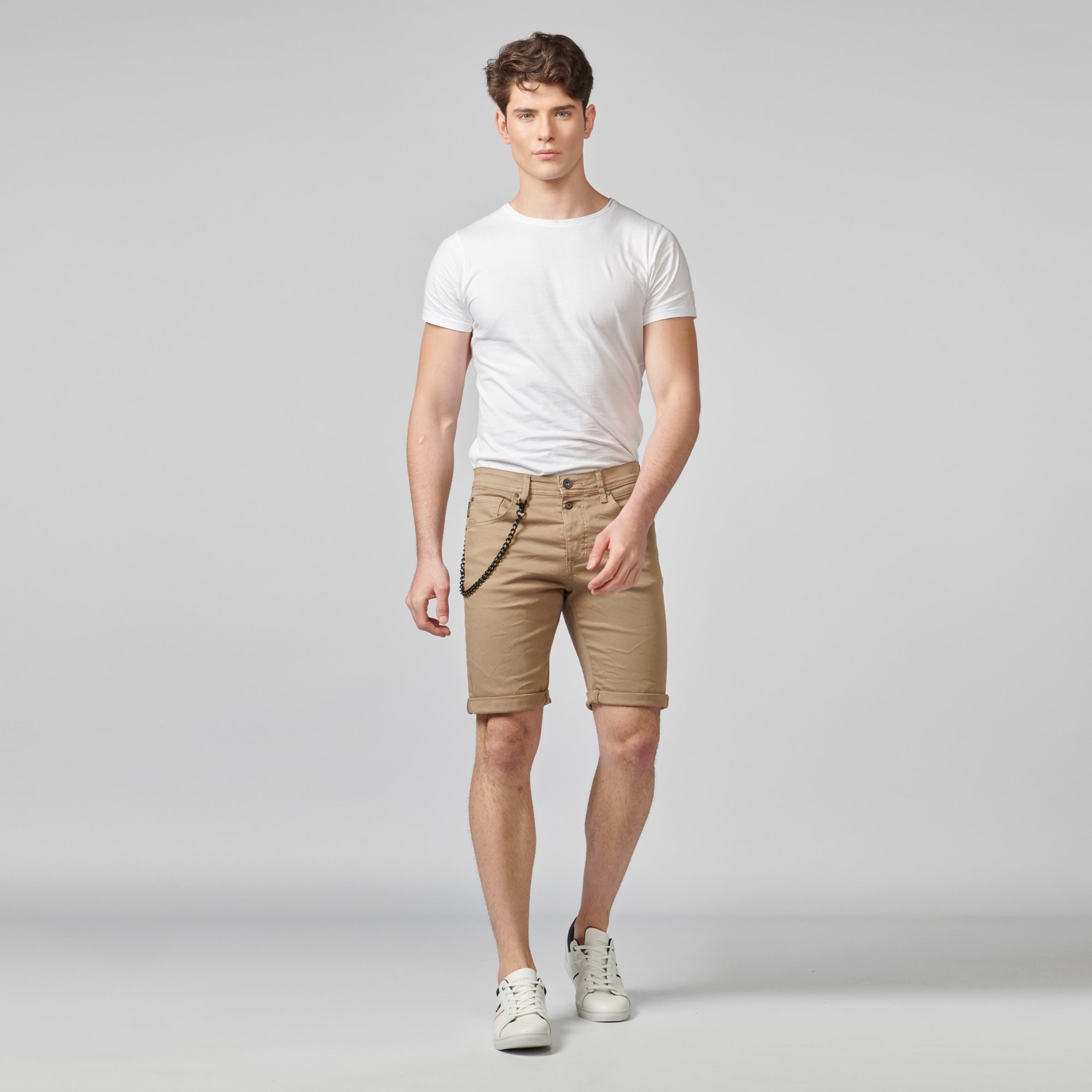 Bermuda Vaquera Hombre Low Rise con Cadena – Koroshi 2111PS03