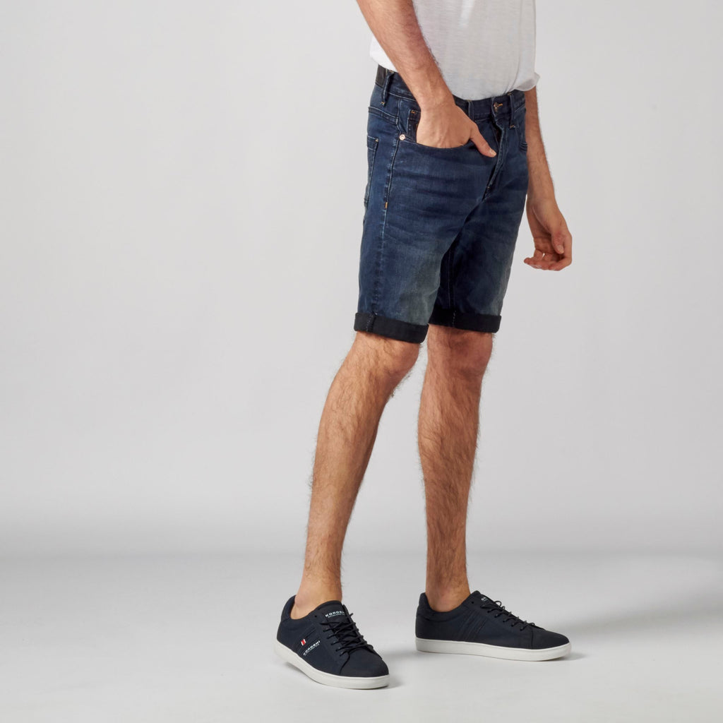 Short Hombre Denim Slim Efecto Gastado – Koroshi Azul Oscuro