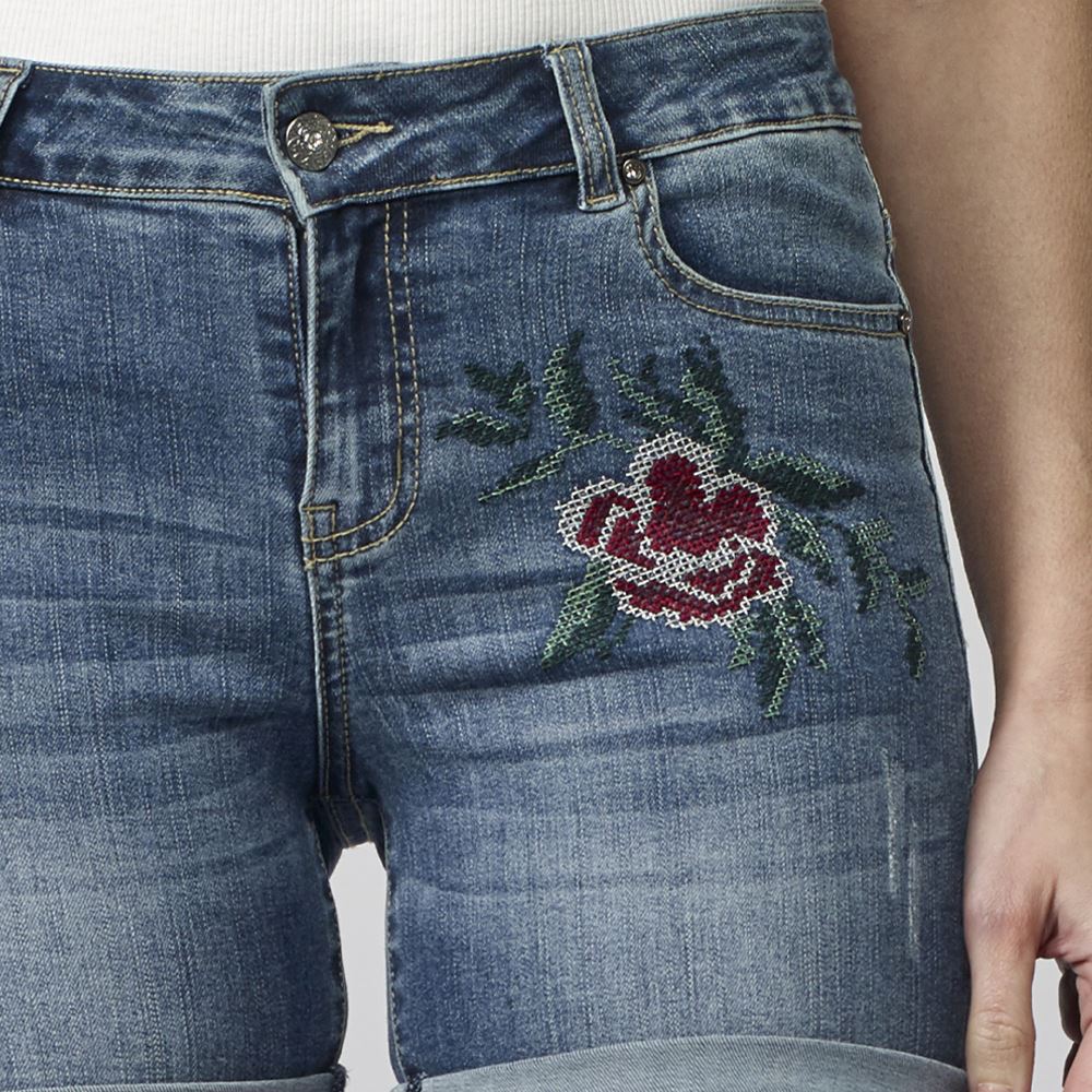 Short Denim Mujer con Bordado Floral – Koroshi Azul Oscuro