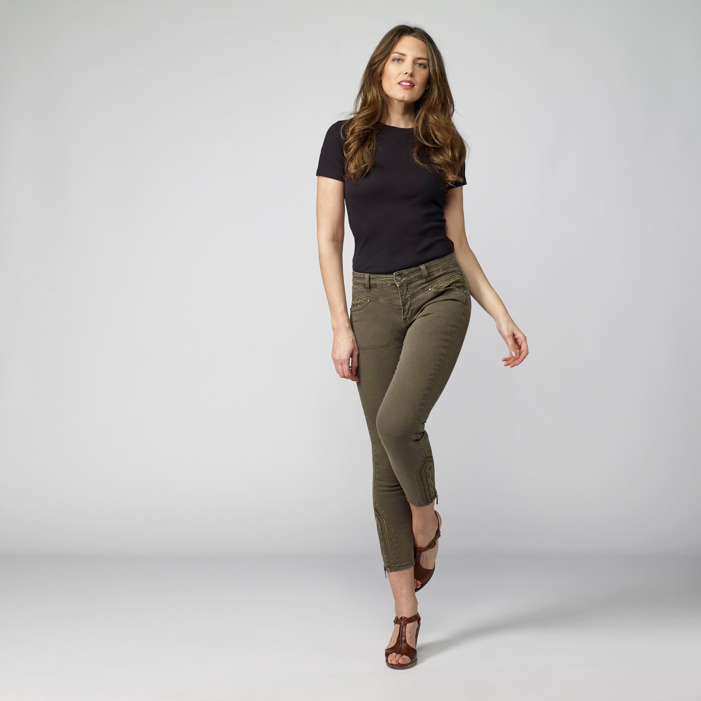 Pantalón Slim Fit Tobillero Mujer Sarga Elástica – Koroshi 2112PT35