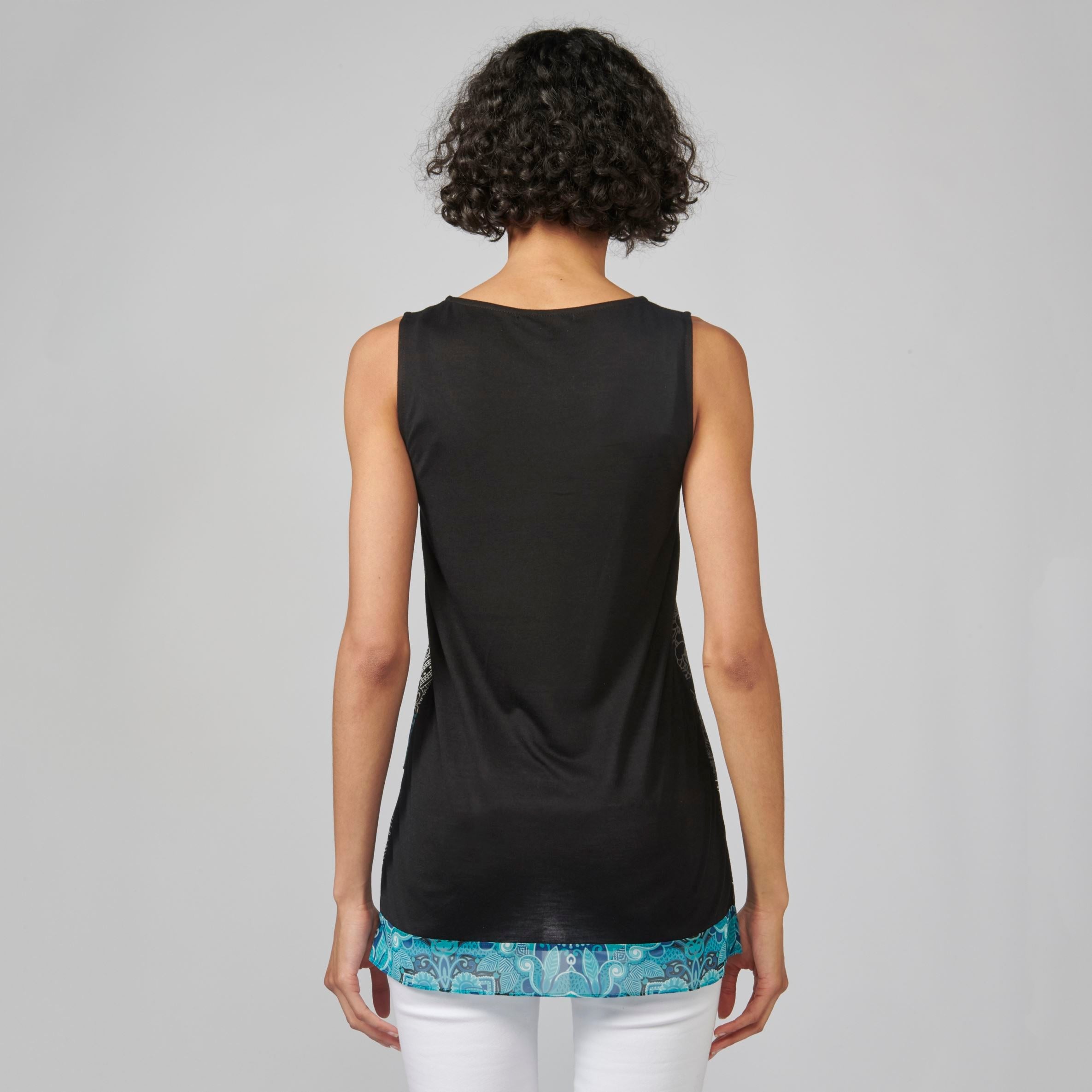 Top Mujer Sin Mangas Estampado Étnico Floral – Koroshi 2112TP51