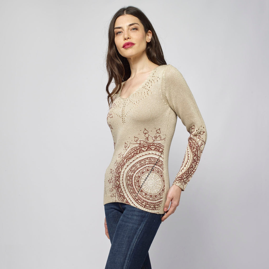 Jersey de Punto Mujer Cuello Pico Estampado Mandala – Koroshi Camel