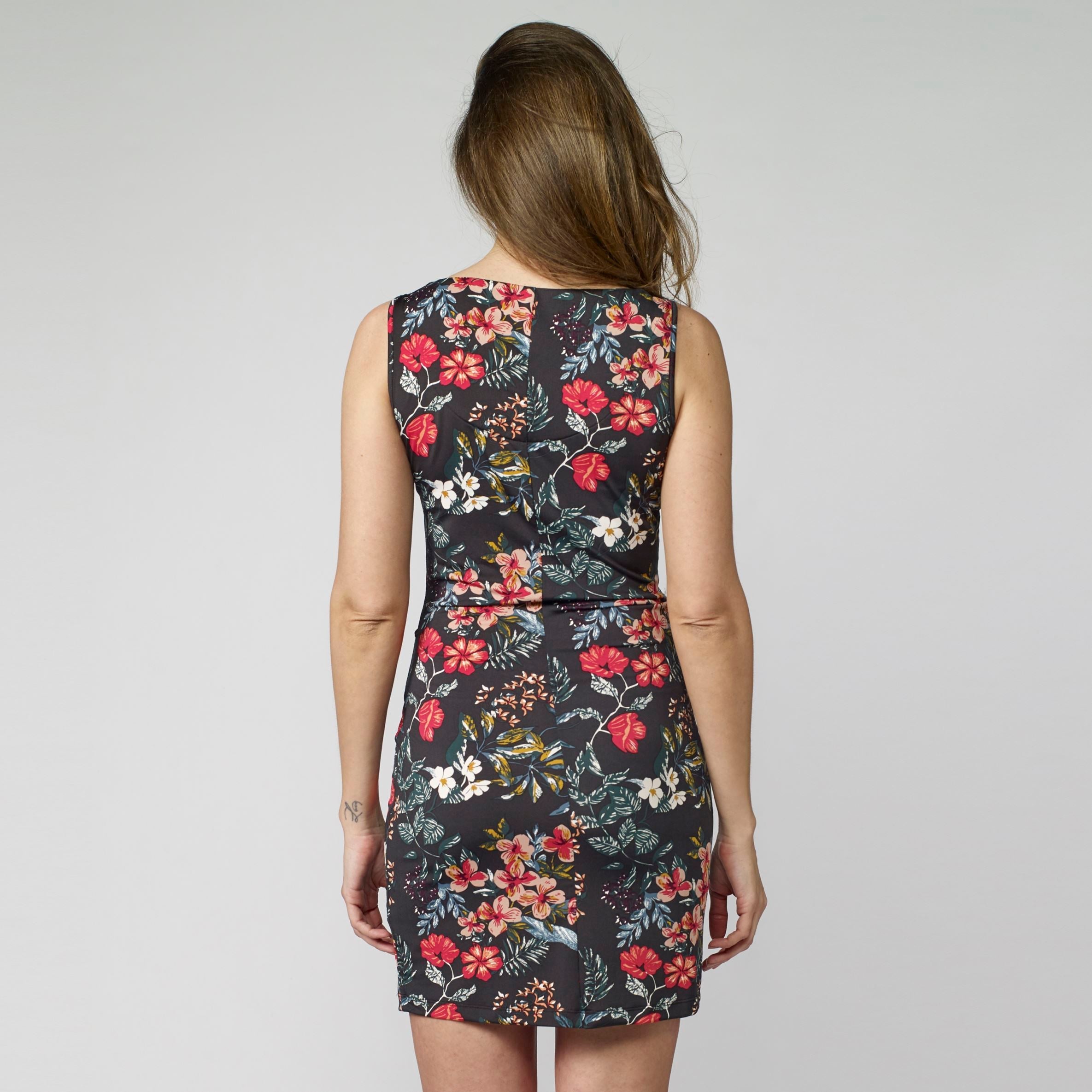Vestido Mujer Sin Mangas Estampado Floral Tropical Entallado – Koroshi Negro