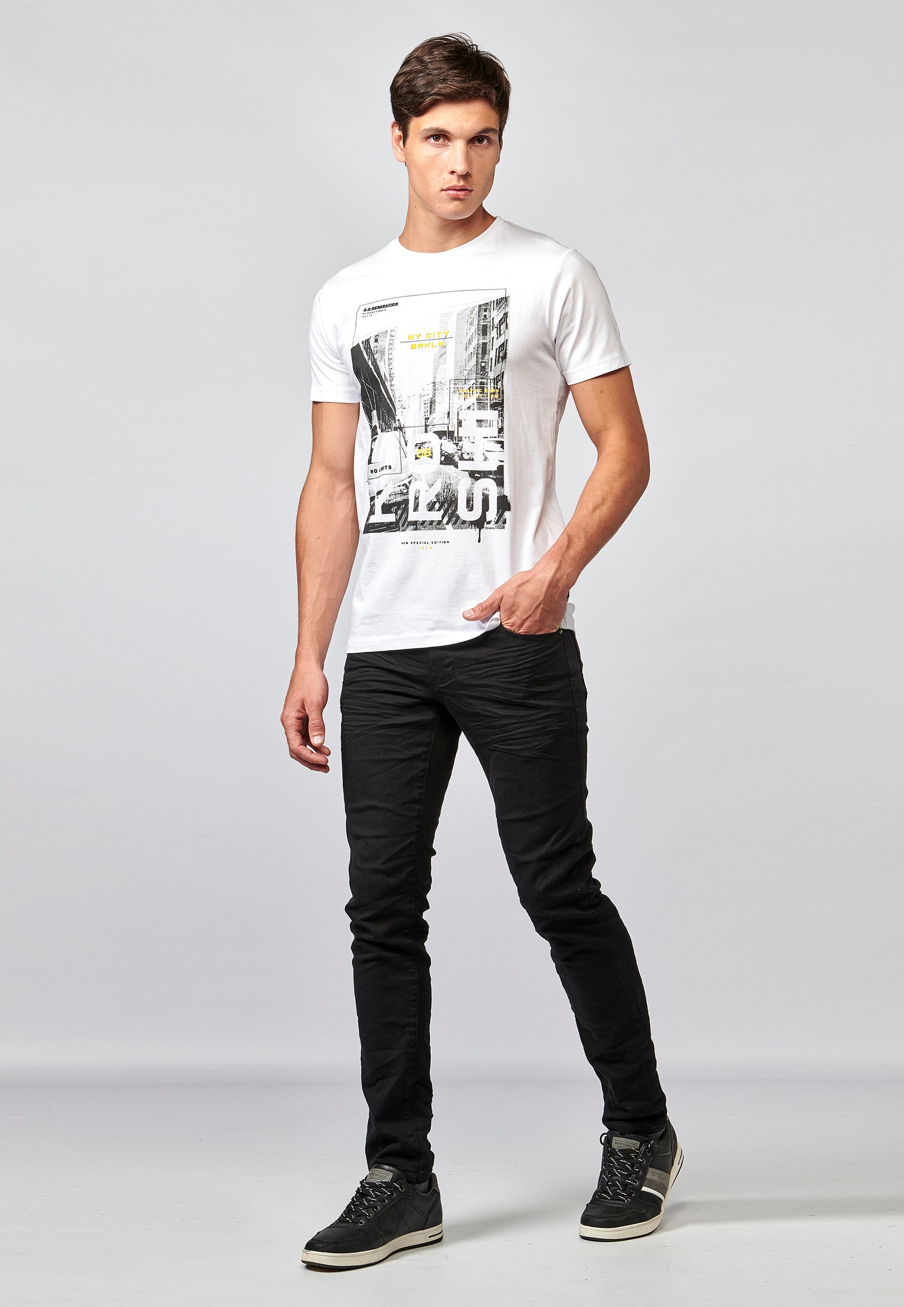 Camiseta Hombre Manga Corta Estampado Urbano – Koroshi 2121MC30