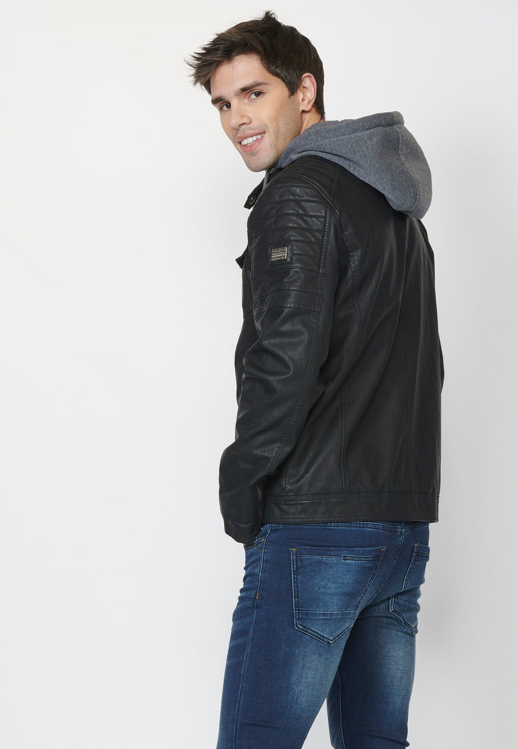 Chaqueta Cazadora Hombre Efecto Piel Capucha Desmontable – Koroshi 2211JA05