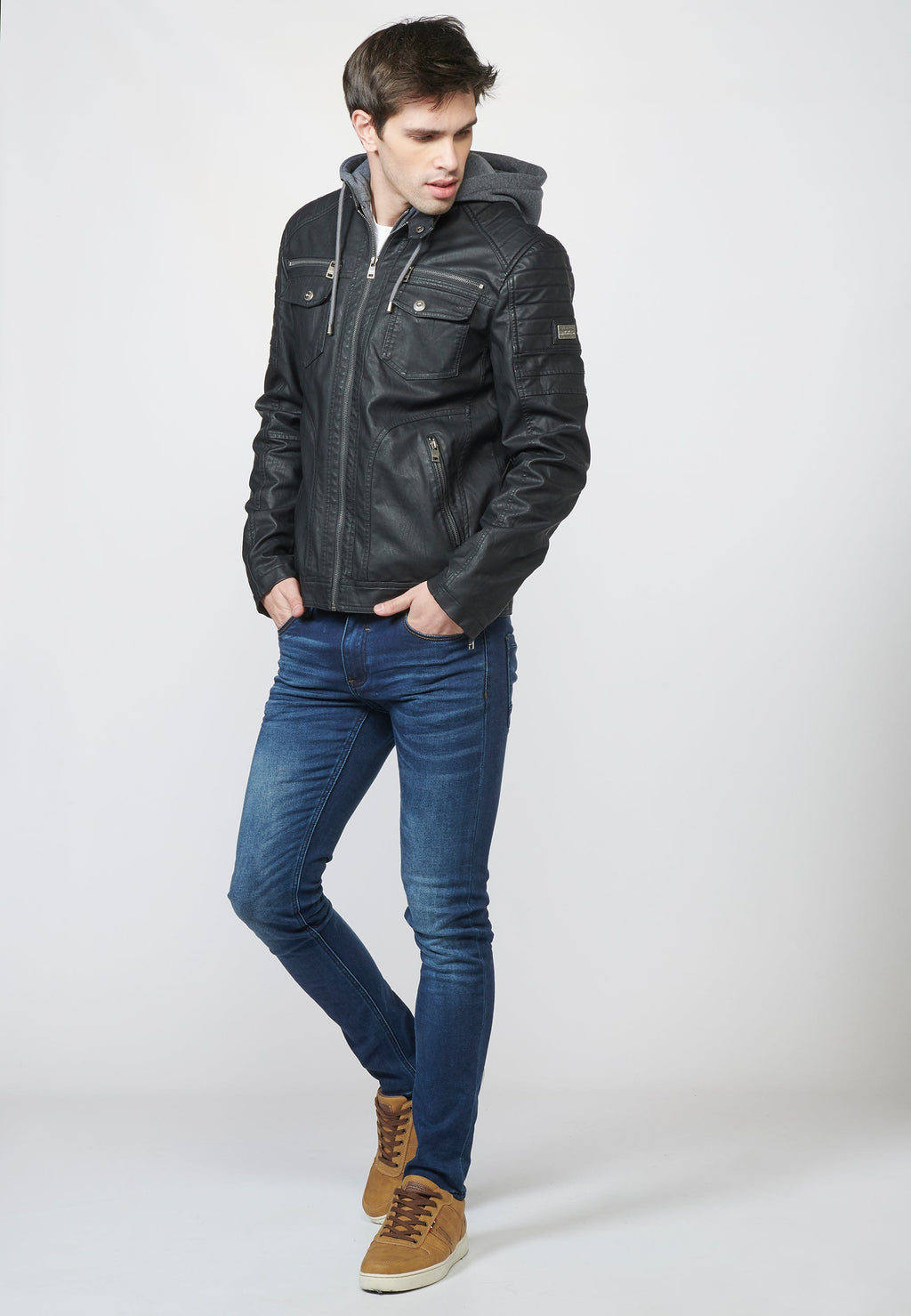 Chaqueta Cazadora Hombre Efecto Piel Capucha Desmontable – Koroshi 2211JA05
