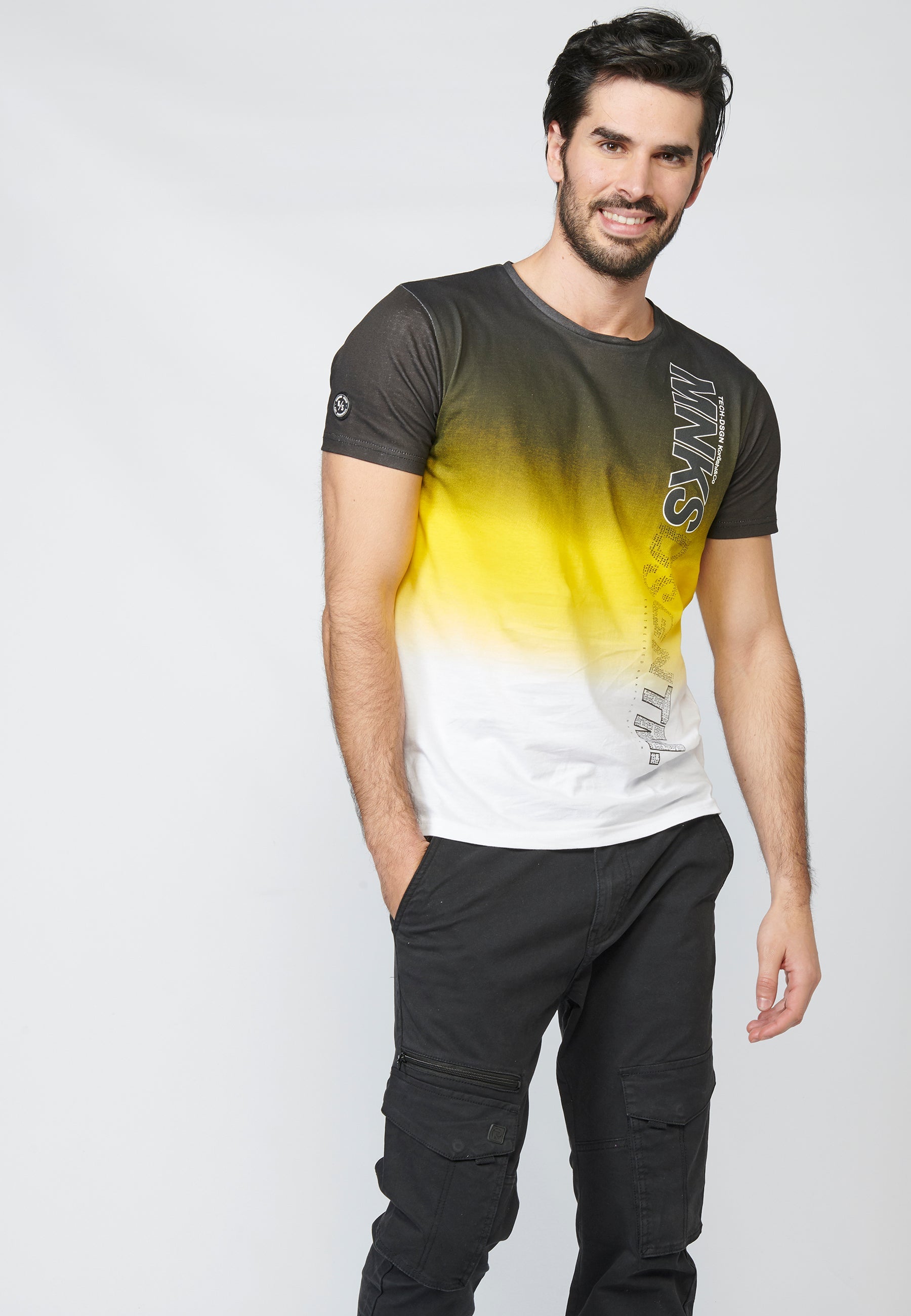 Camiseta Hombre Manga Corta Degradado y Logo Lateral – Koroshi 2211MC03