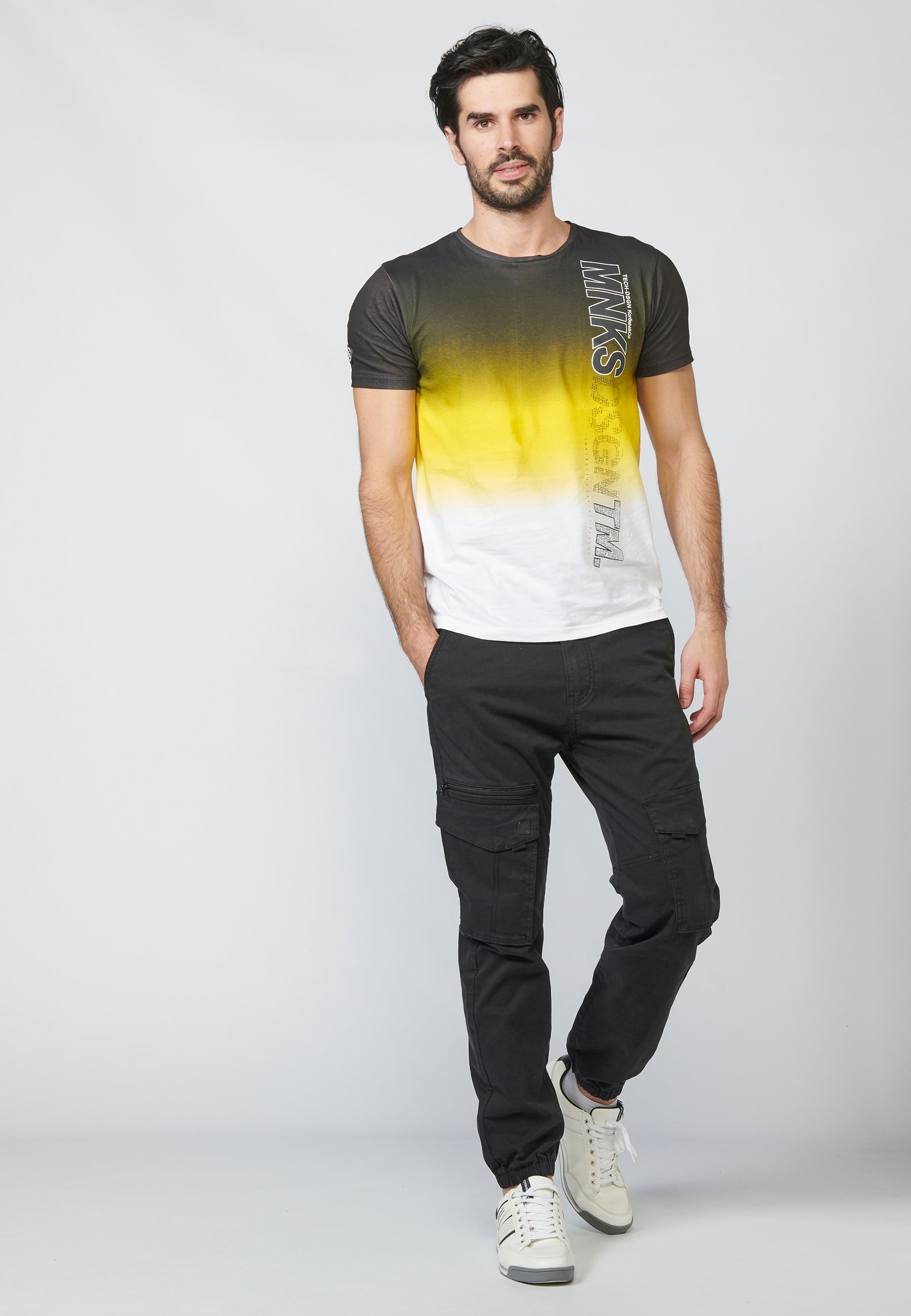 Camiseta Hombre Manga Corta Degradado y Logo Lateral – Koroshi 2211MC03
