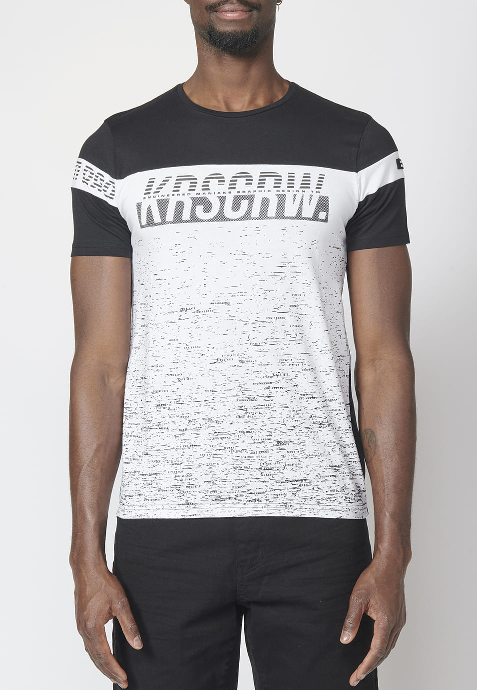 Camiseta Hombre Manga Corta Bloque a Contraste y Logo – Koroshi 2211MC08
