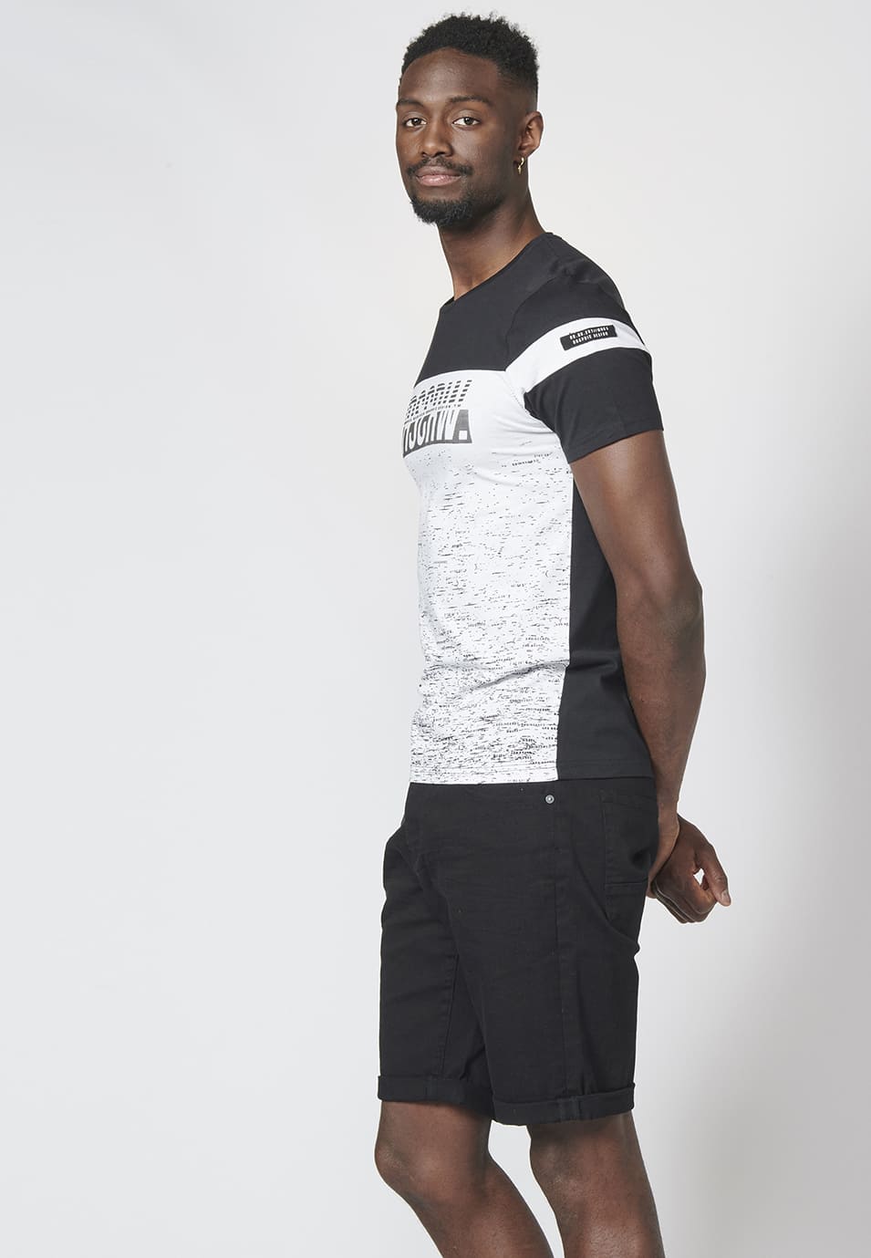 Camiseta Hombre Manga Corta Bloque a Contraste y Logo – Koroshi 2211MC08