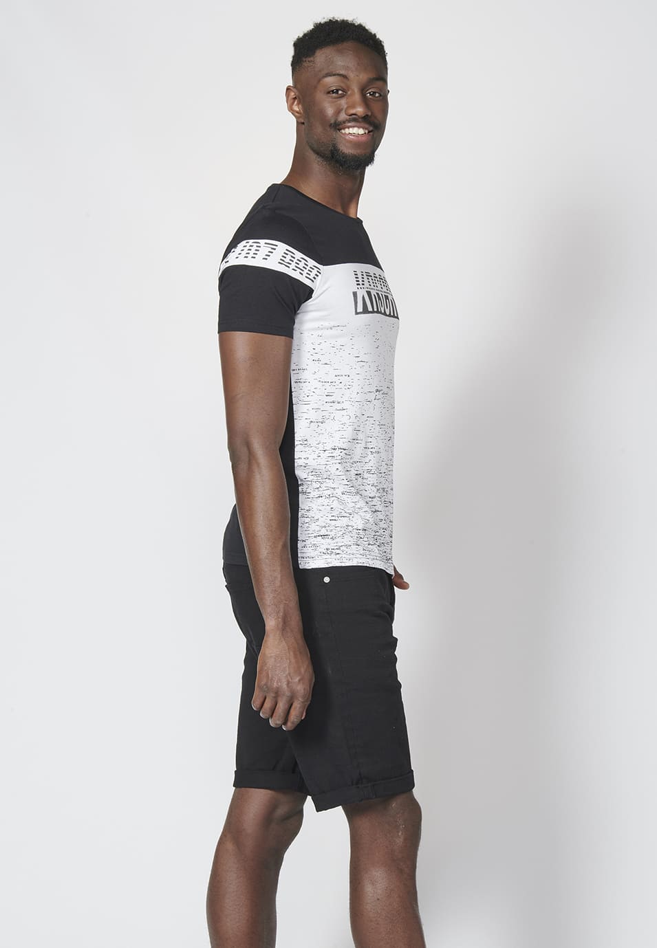 Camiseta Hombre Manga Corta Bloque a Contraste y Logo – Koroshi 2211MC08