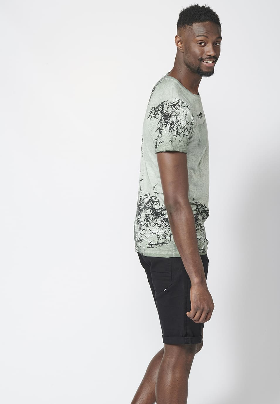 Camiseta Manga Corta Hombre Bolsillo y Estampado – Koroshi 2211MC31