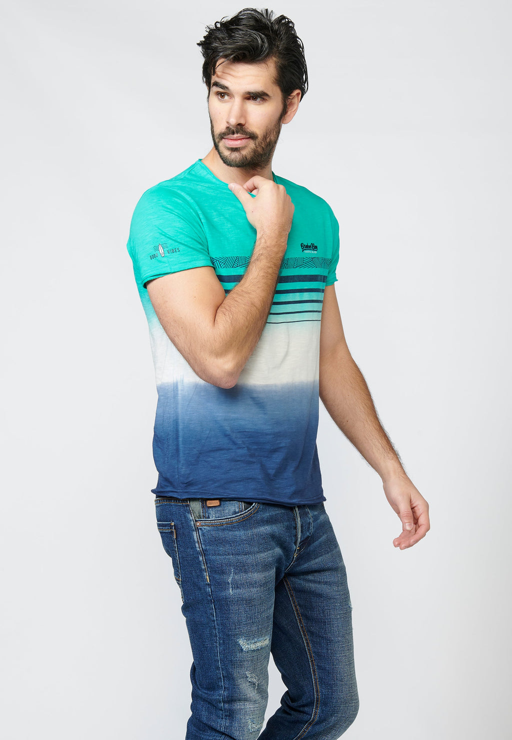 Camiseta Manga Corta Hombre Dip Dye con Rayas en Pecho – Koroshi 2211MC37