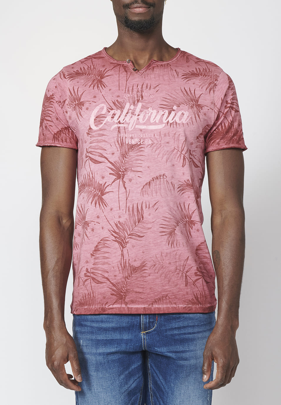Camiseta Hombre Manga Corta Estampado Tropical – Koroshi 2211MC44