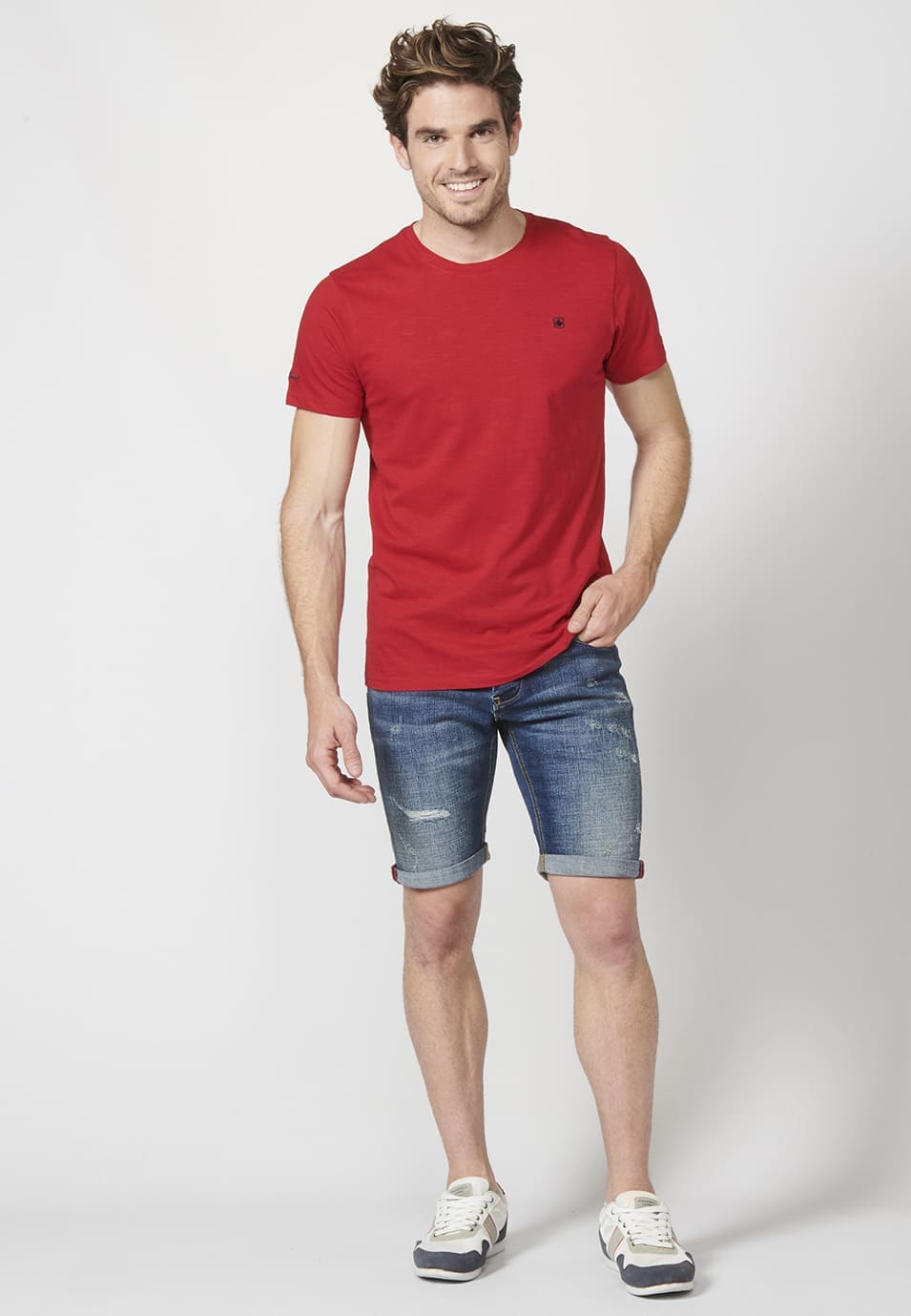 Camiseta Hombre Básica Manga Corta Logo Bordado – Koroshi 2211MC63