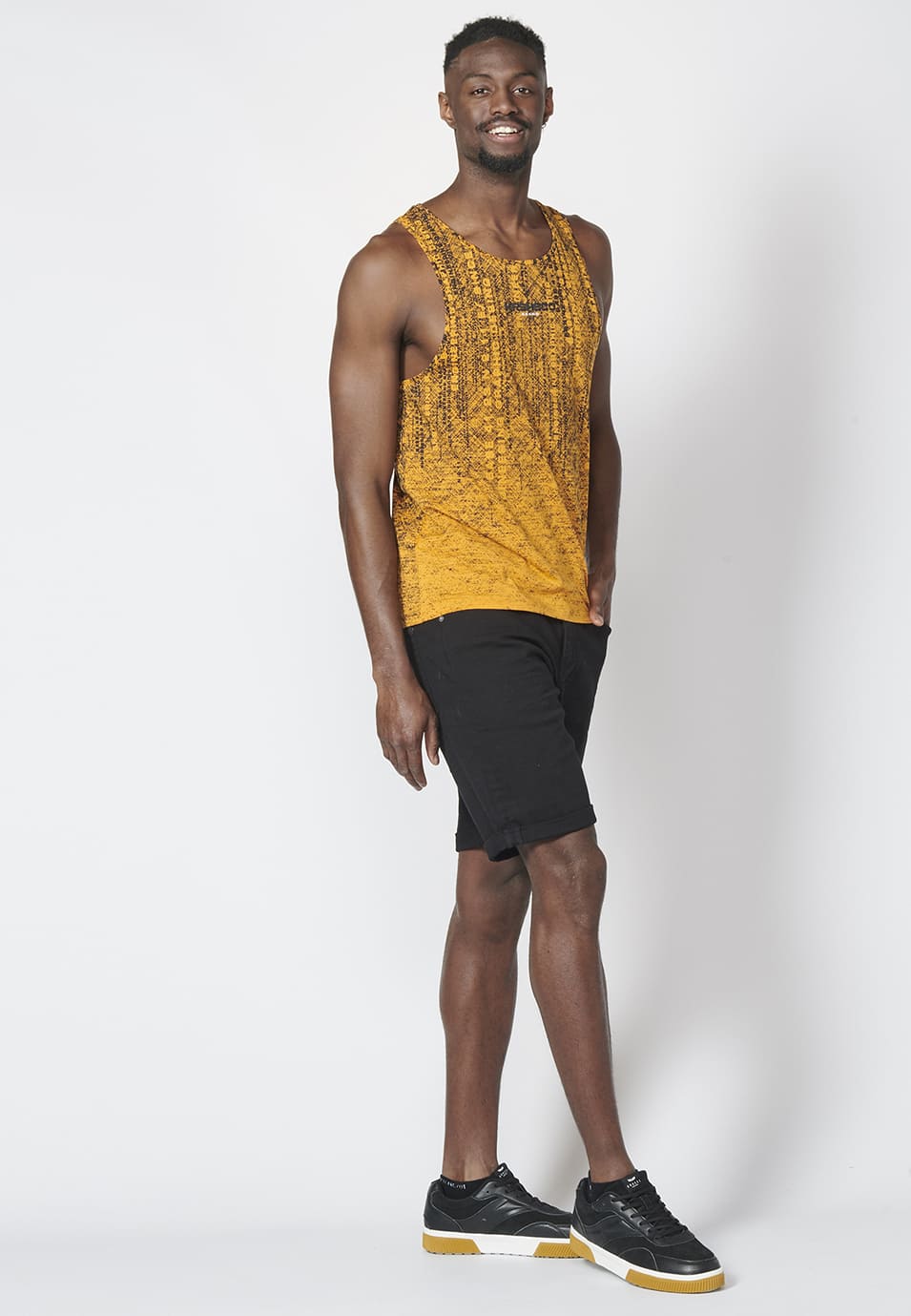 Camiseta de Tirantes Hombre Estampado Degradado – Koroshi 2211MS11
