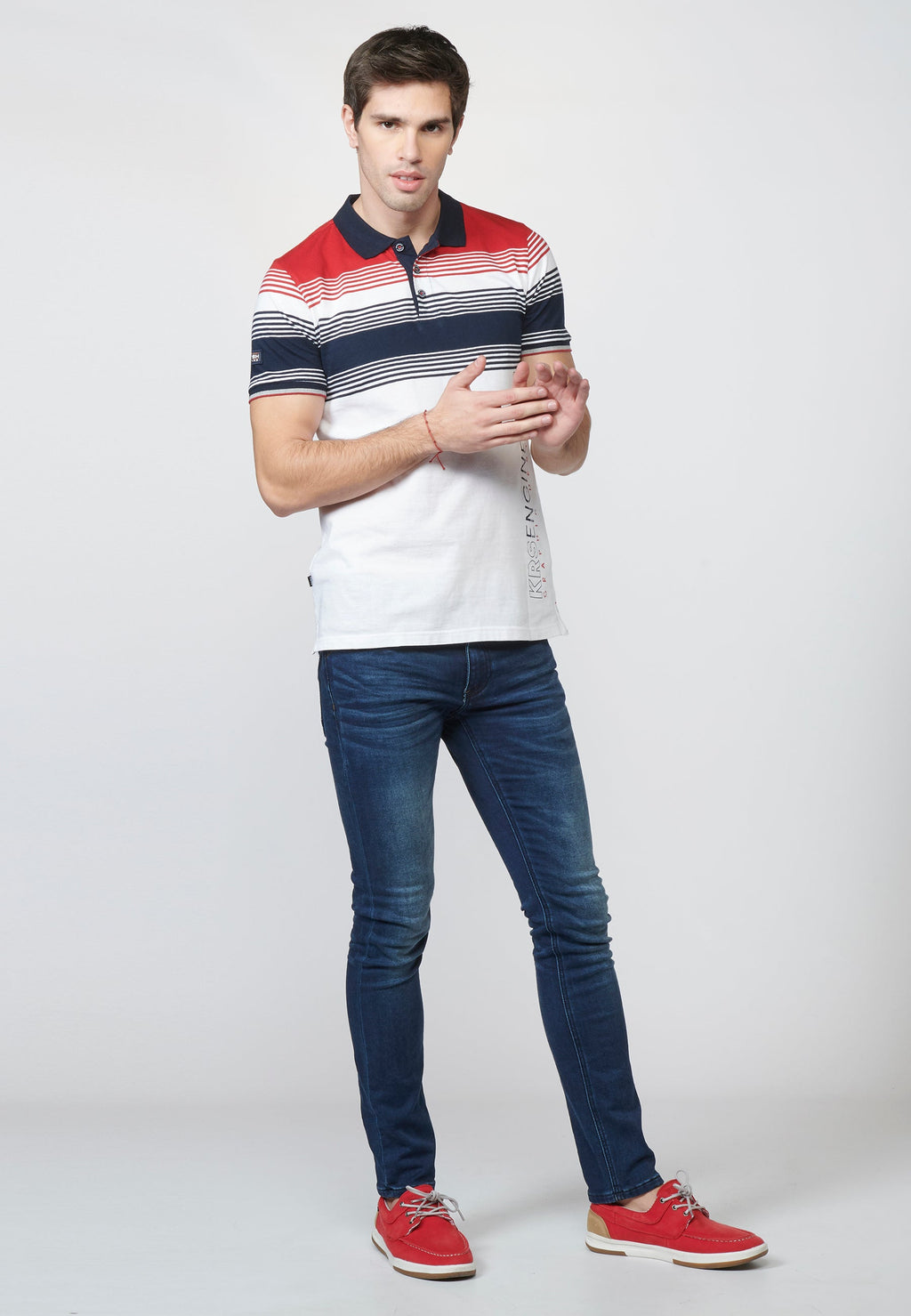 Polo Hombre Manga Corta Rayas y Estampado Delantero – Koroshi 2211PC07