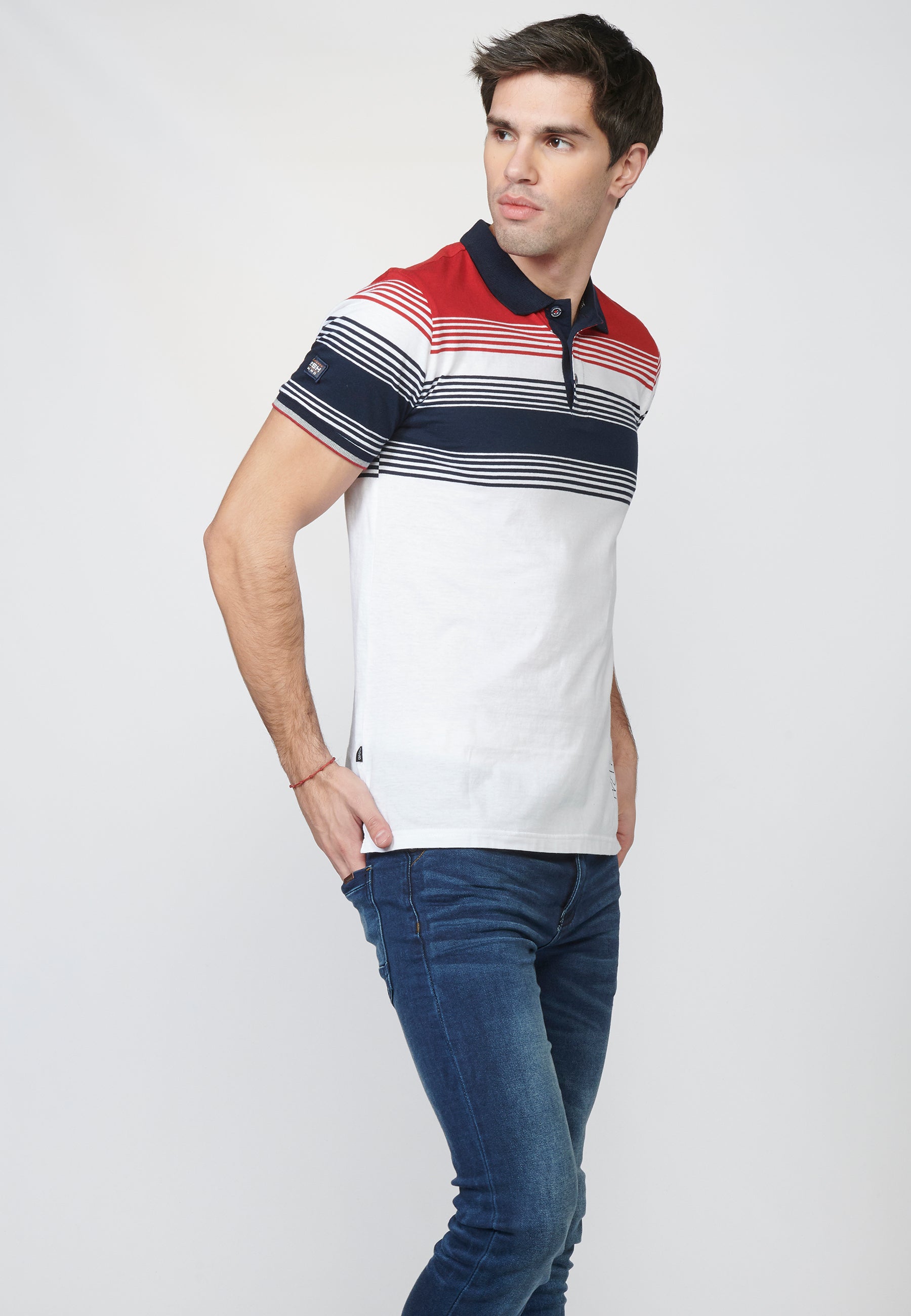 Polo Hombre Manga Corta Rayas y Estampado Delantero – Koroshi 2211PC07