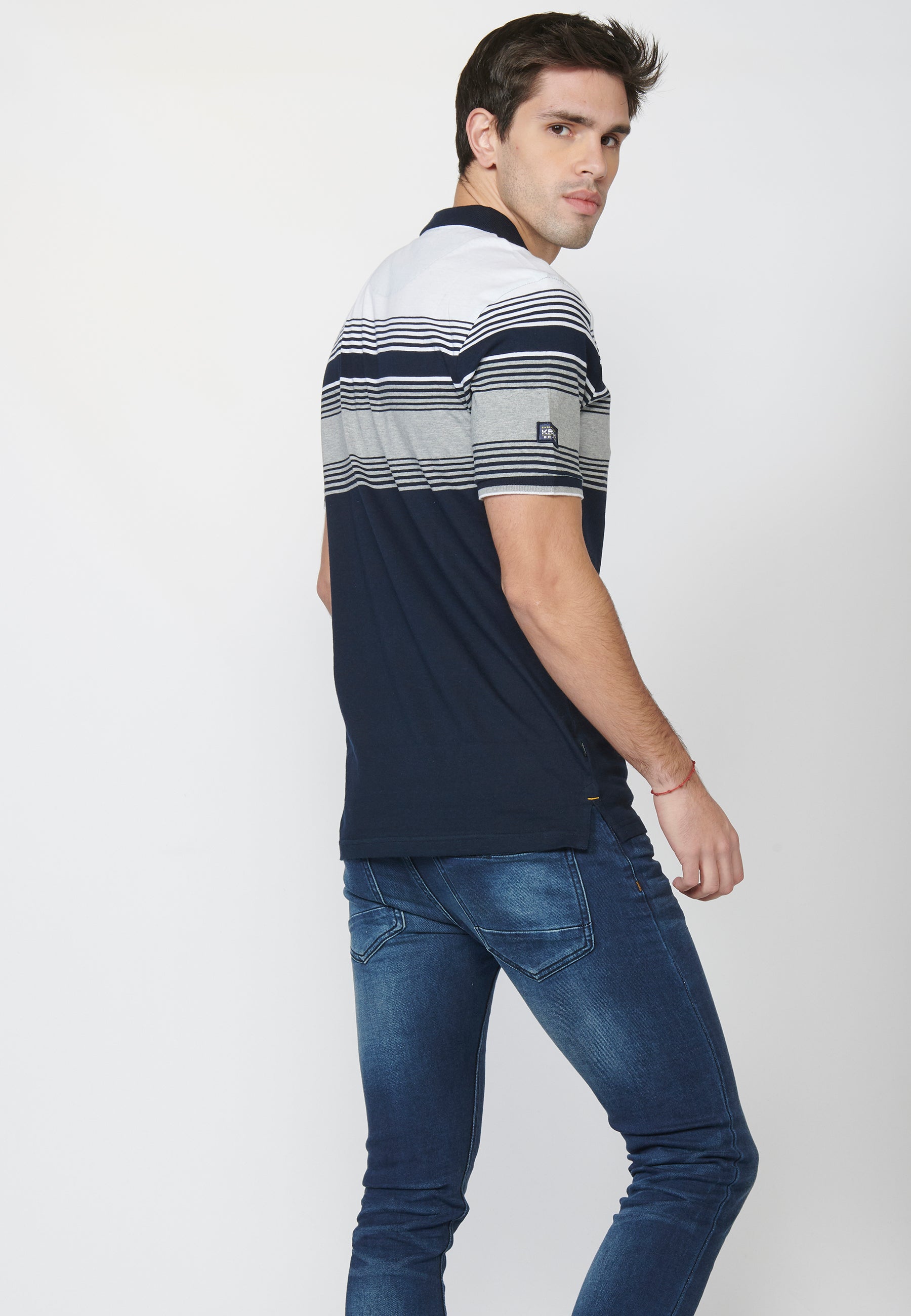 Polo Hombre Manga Corta Rayas y Estampado Delantero – Koroshi 2211PC07