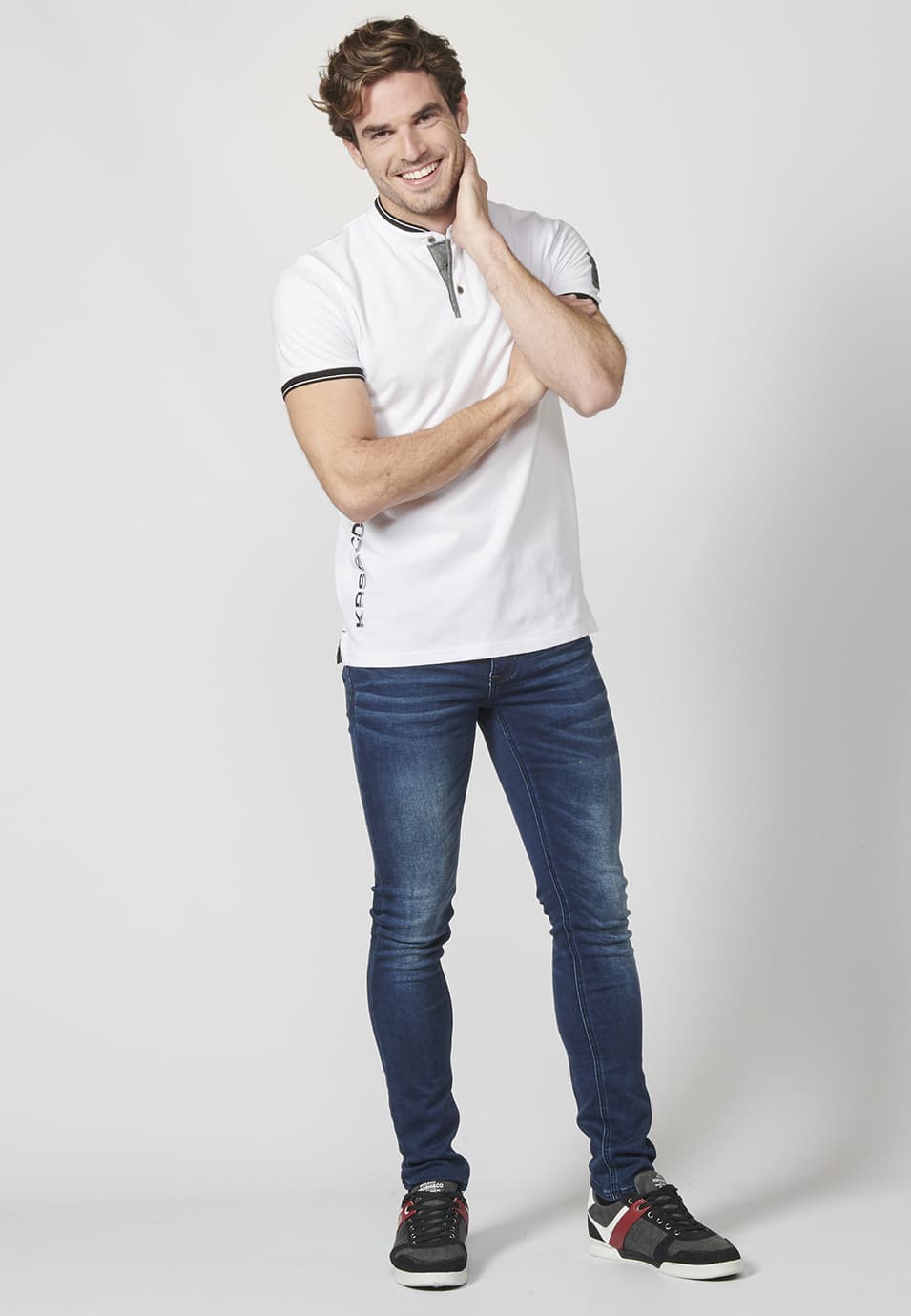 Polo Piqué Hombre Cuello Mao Estampado Lateral – Koroshi 2211PC26