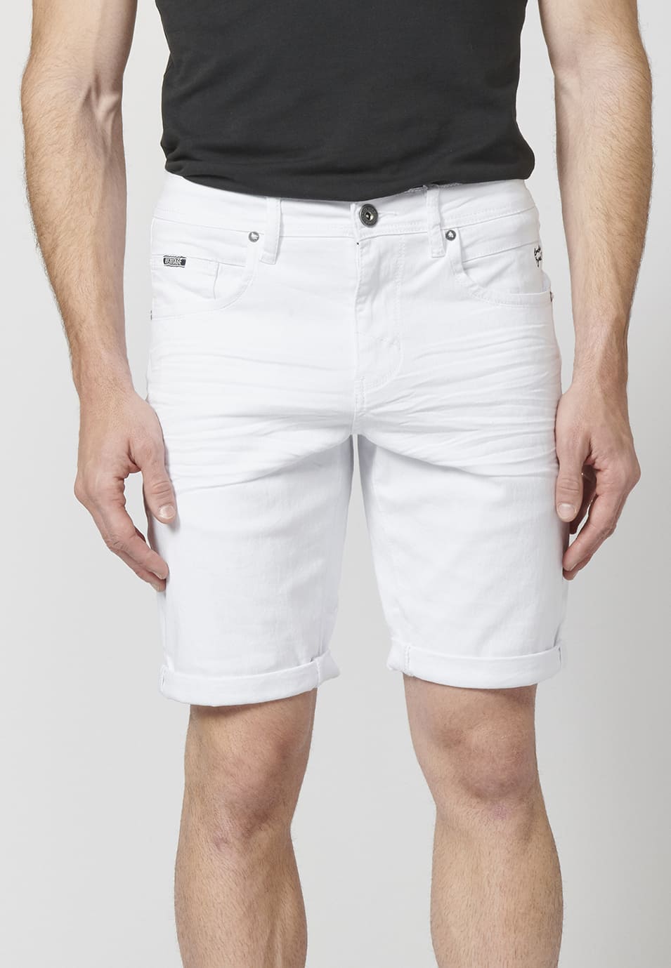 Bermuda Hombre Algodón Regular 5 Bolsillos con Vuelta – Koroshi 2211PS01