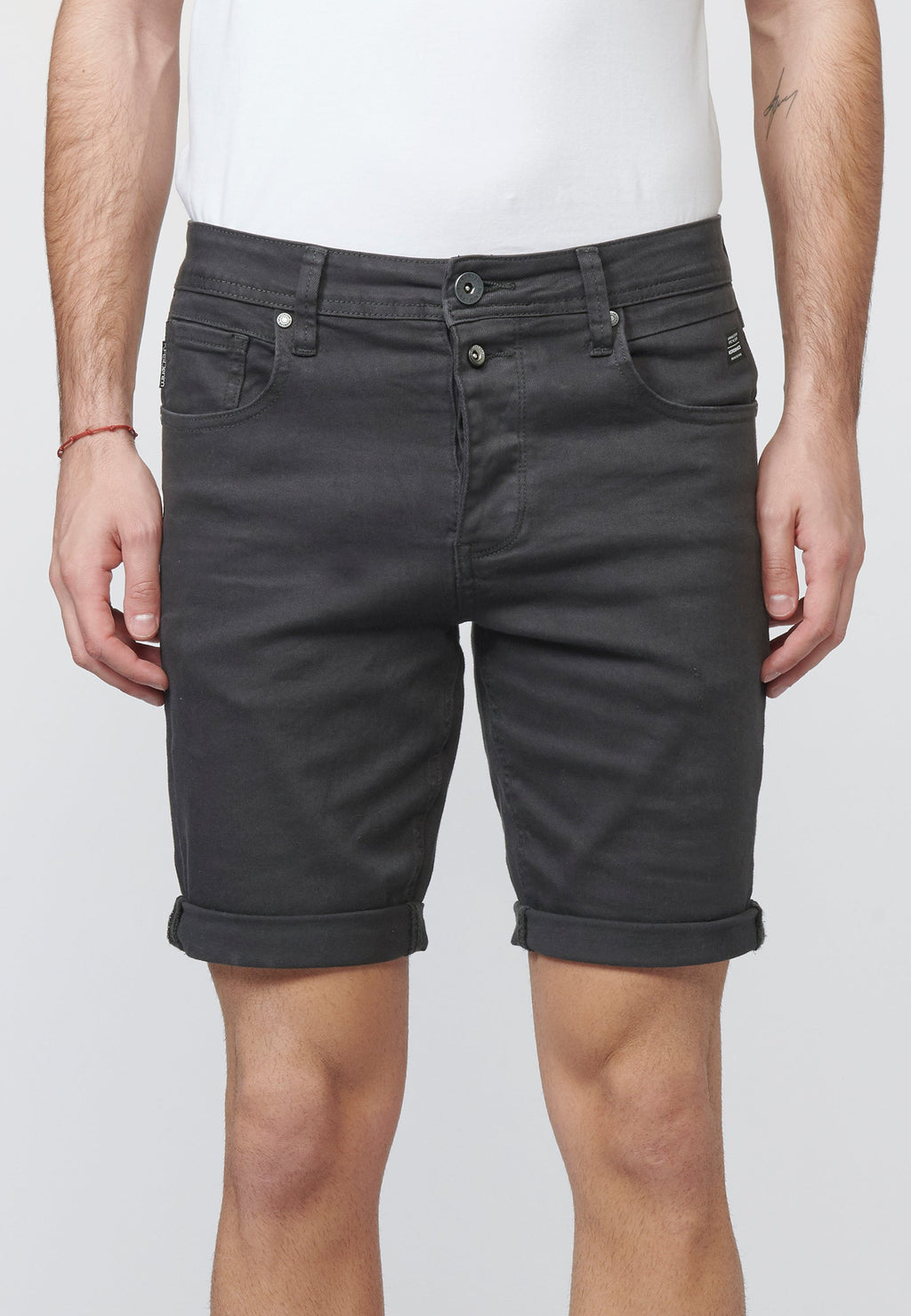 Short Hombre Tapered Algodón con Cadena Extraíble – Koroshi 2211PS03