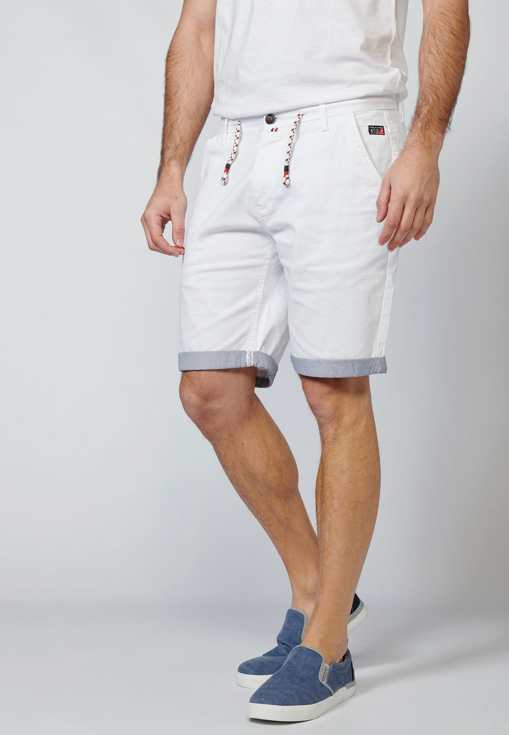 Bermuda Chino con Cordón y Vuelta a Contraste Hombre – Koroshi 2211PS07