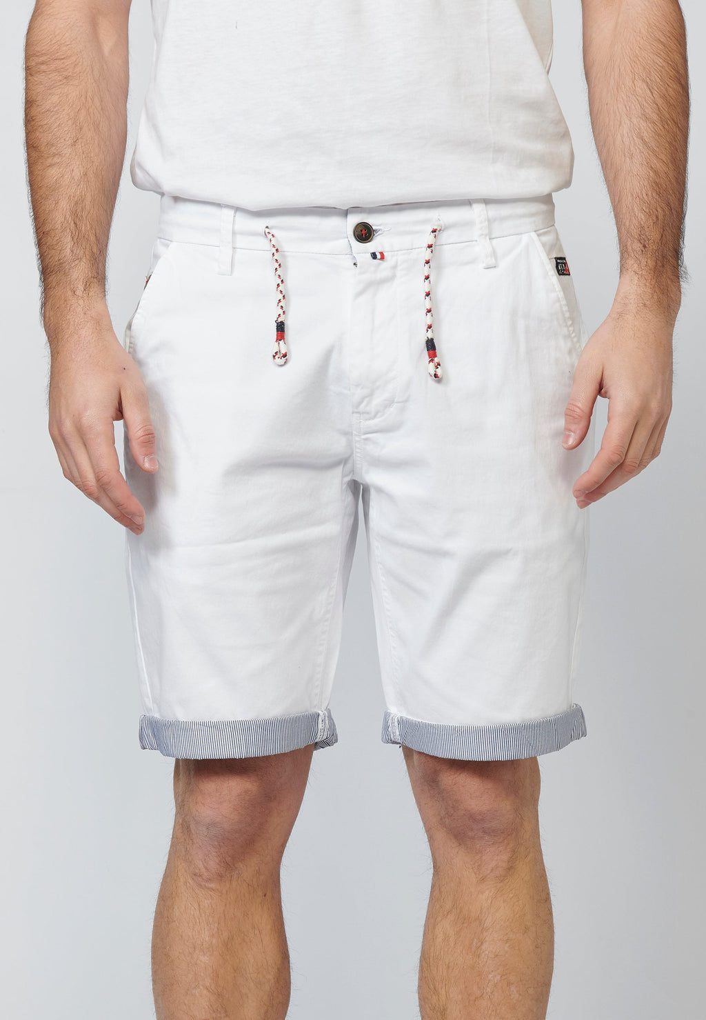 Bermuda Chino con Cordón y Vuelta a Contraste Hombre – Koroshi 2211PS07