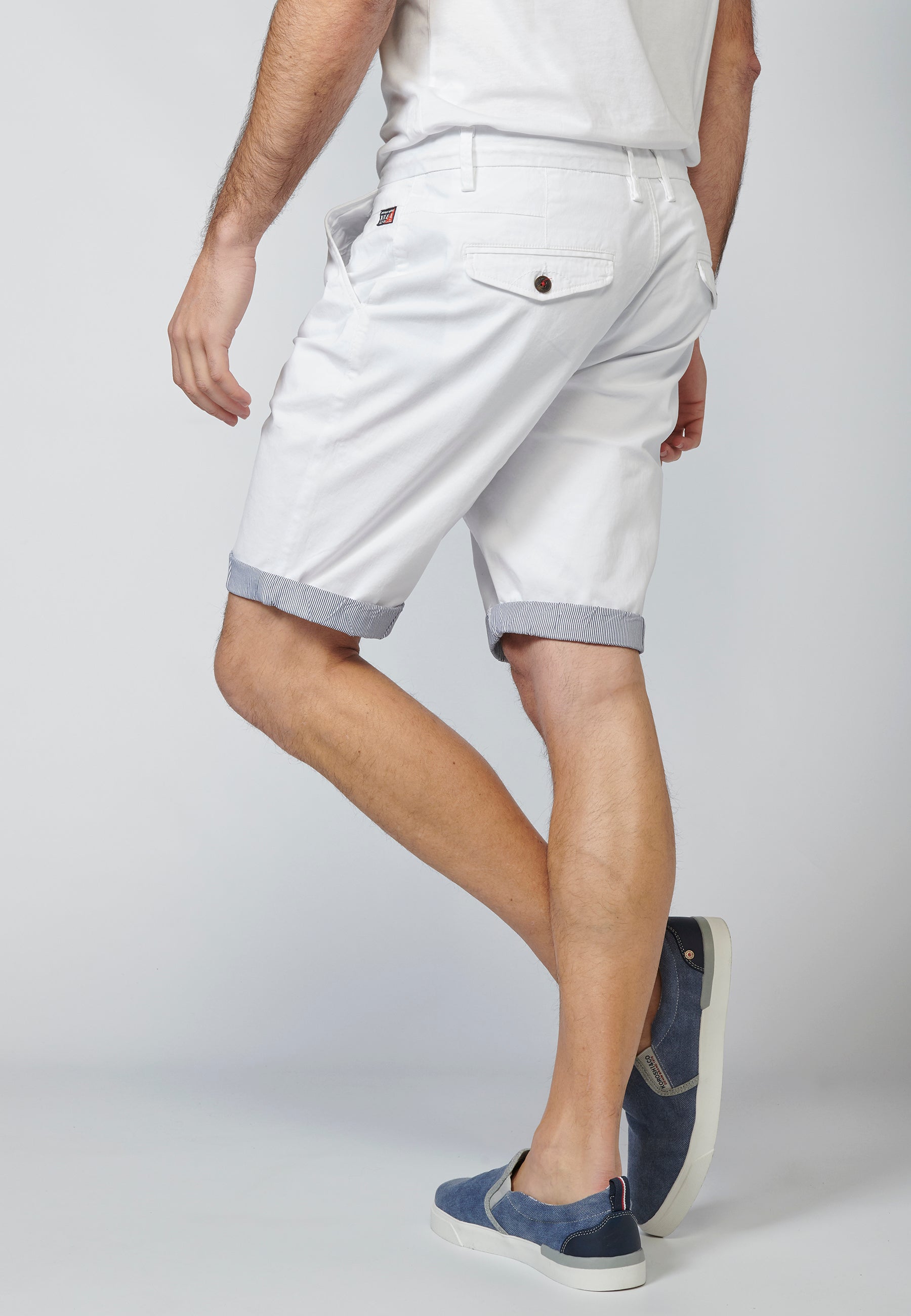 Bermuda Chino con Cordón y Vuelta a Contraste Hombre – Koroshi 2211PS07