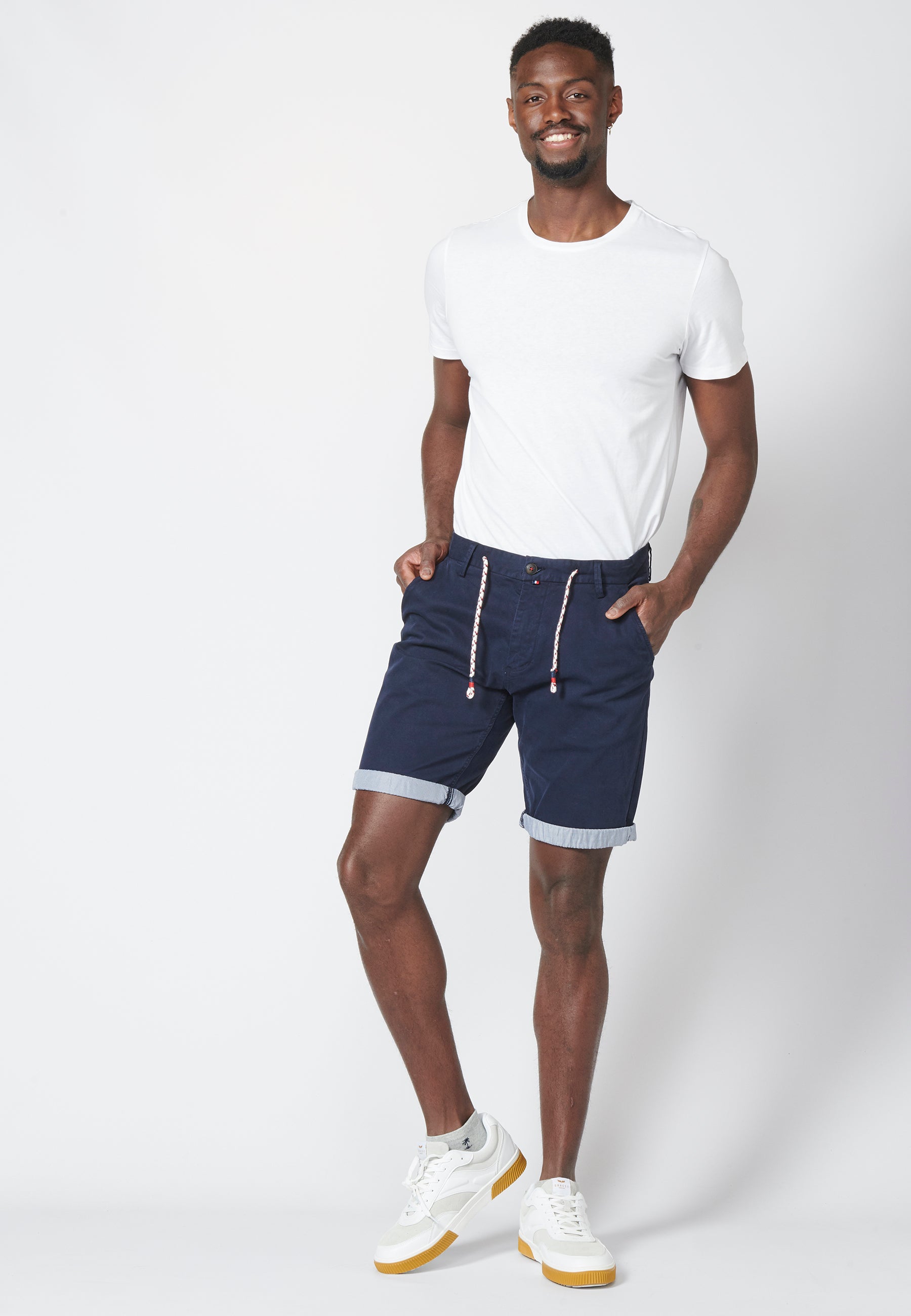 Bermuda Chino con Cordón y Vuelta a Contraste Hombre – Koroshi 2211PS07