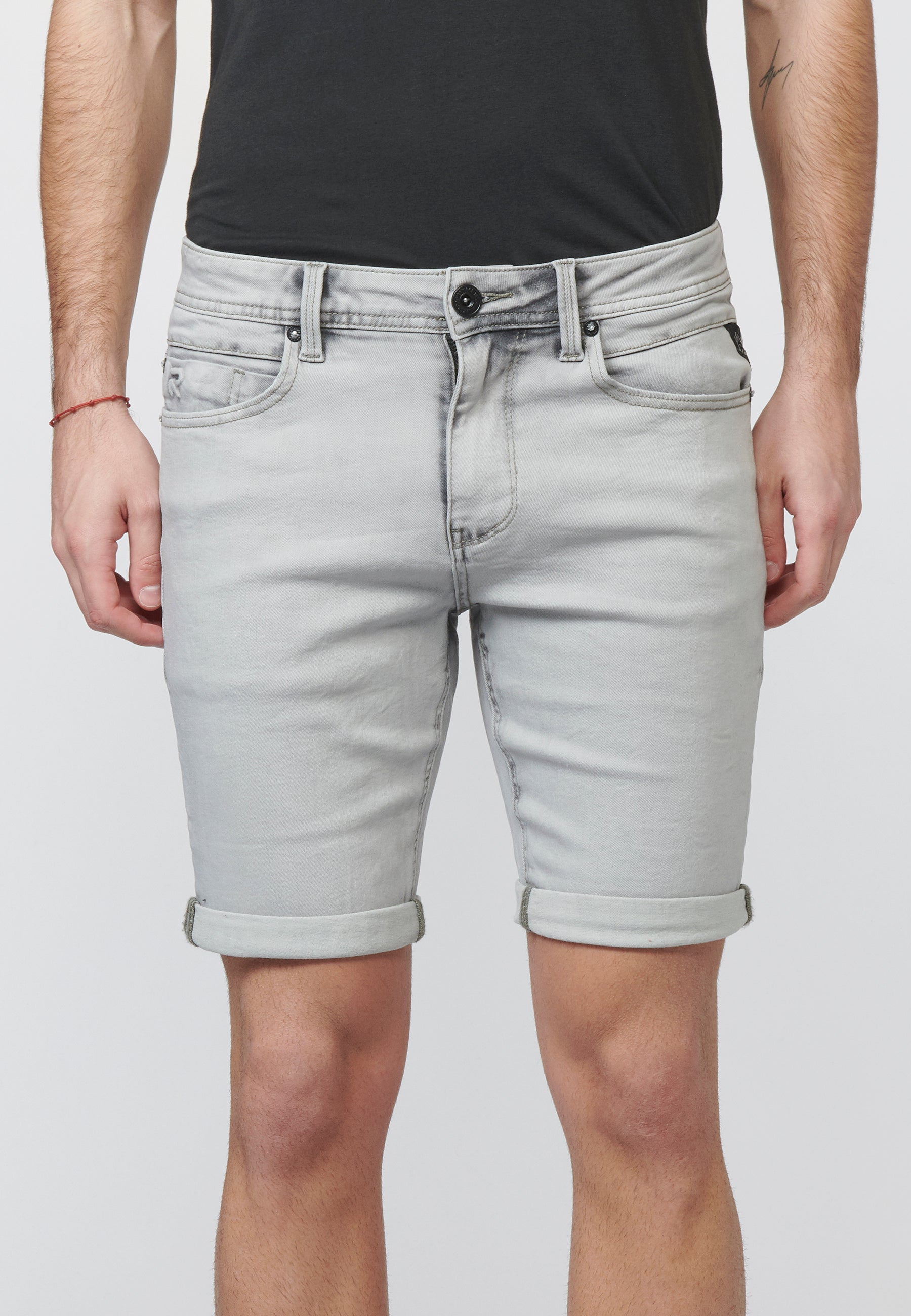 Pantalón Corto Denim Slim Fit con Efecto Desgastado Hombre Gris – Koroshi