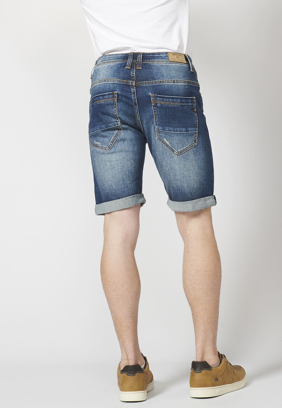 Pantalón Corto Denim Azul Medio Regular Fit Desgastado 5 Bolsillos Bajo Vuelta Hombre – KOROSHI