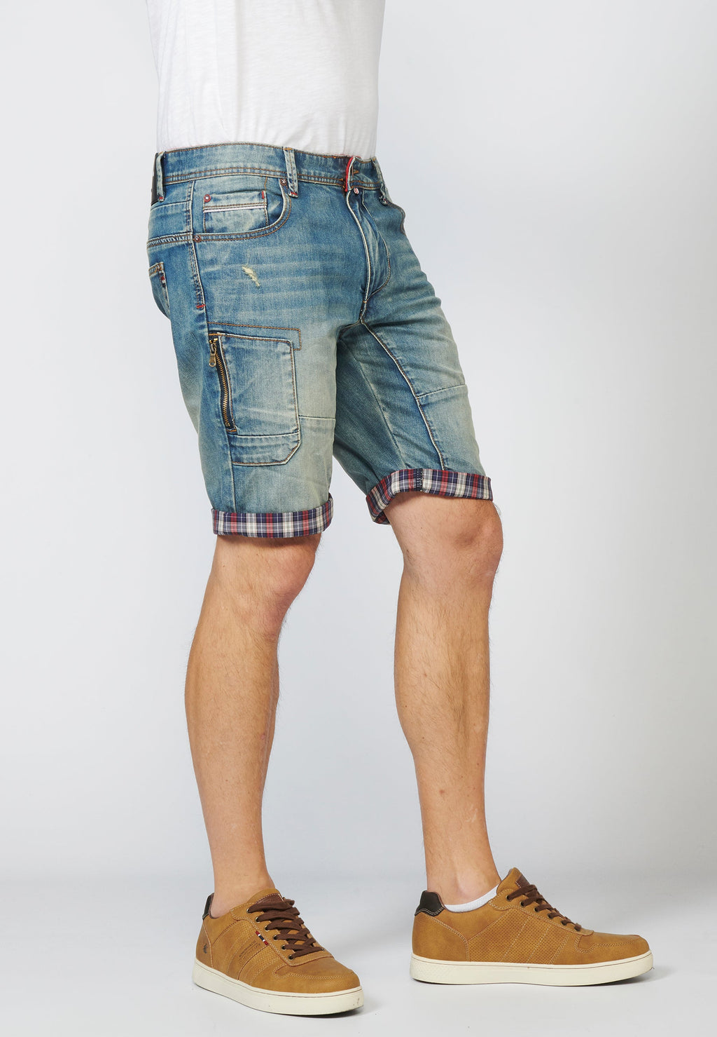 Pantalón Corto Denim Azul Claro Regular Fit Desgastado Rotos Bajo Cuadros Hombre – KOROSHI