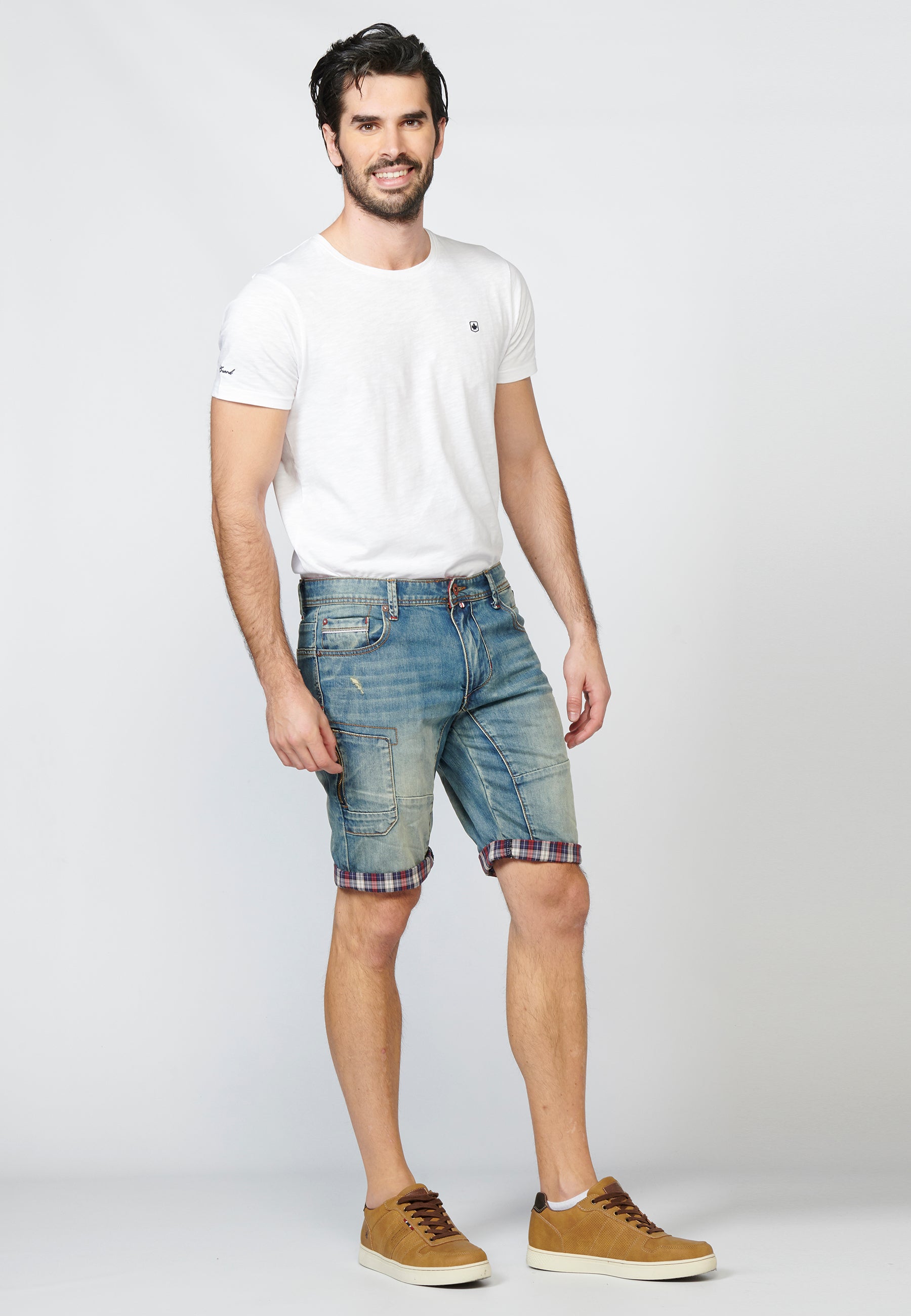 Pantalón Corto Denim Azul Claro Regular Fit Desgastado Rotos Bajo Cuadros Hombre – KOROSHI