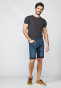 Bermuda Hombre Denim Tapered Desgastada Bordado – Koroshi Azul Oscuro