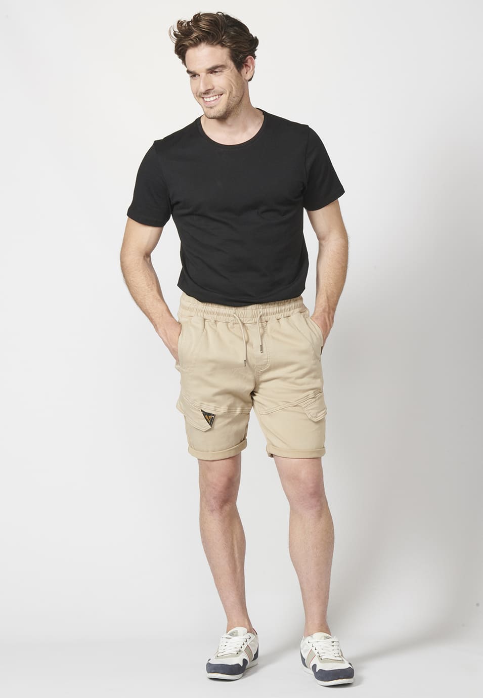 Short Hombre Jogger Knit Denim Bajos Vuelta – Koroshi 2211PS84