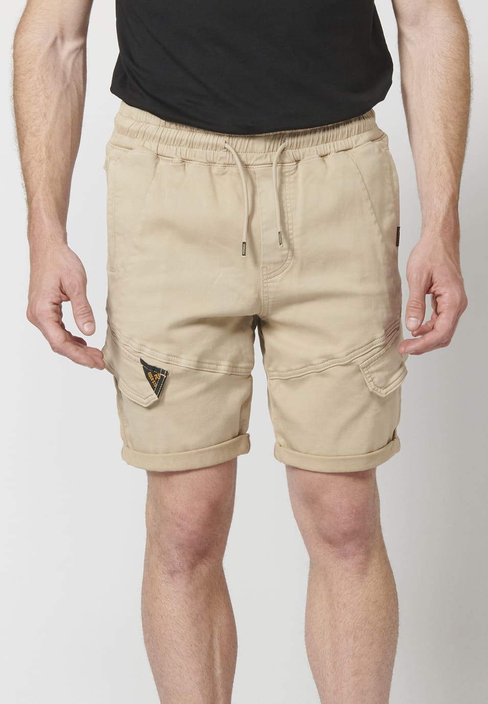 Short Hombre Jogger Knit Denim Bajos Vuelta – Koroshi 2211PS84