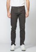 Pantalón Jeans Tapered Fit Hombre con Cadena – Koroshi 2211PT03