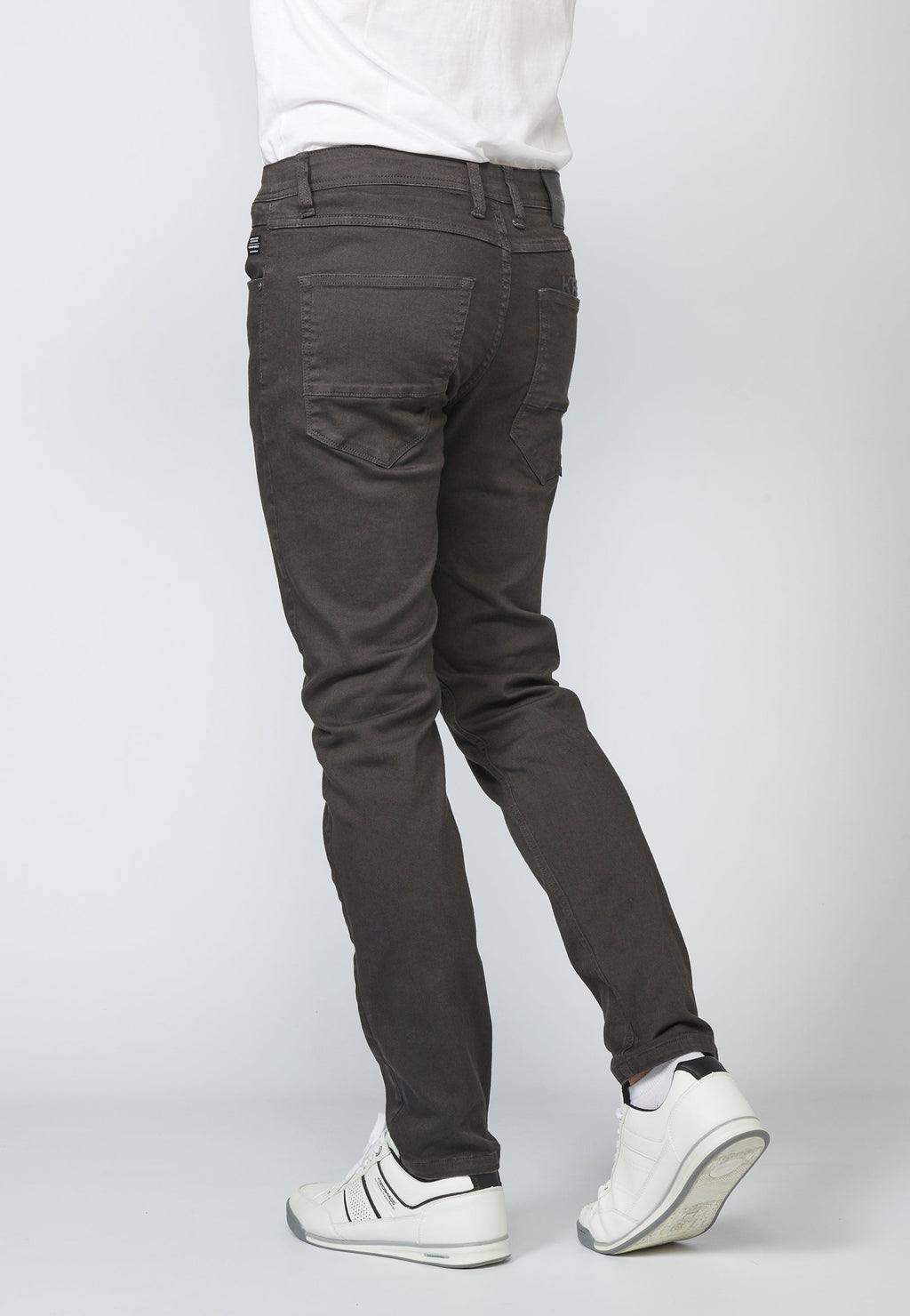 Pantalón Jeans Tapered Fit Hombre con Cadena – Koroshi 2211PT03